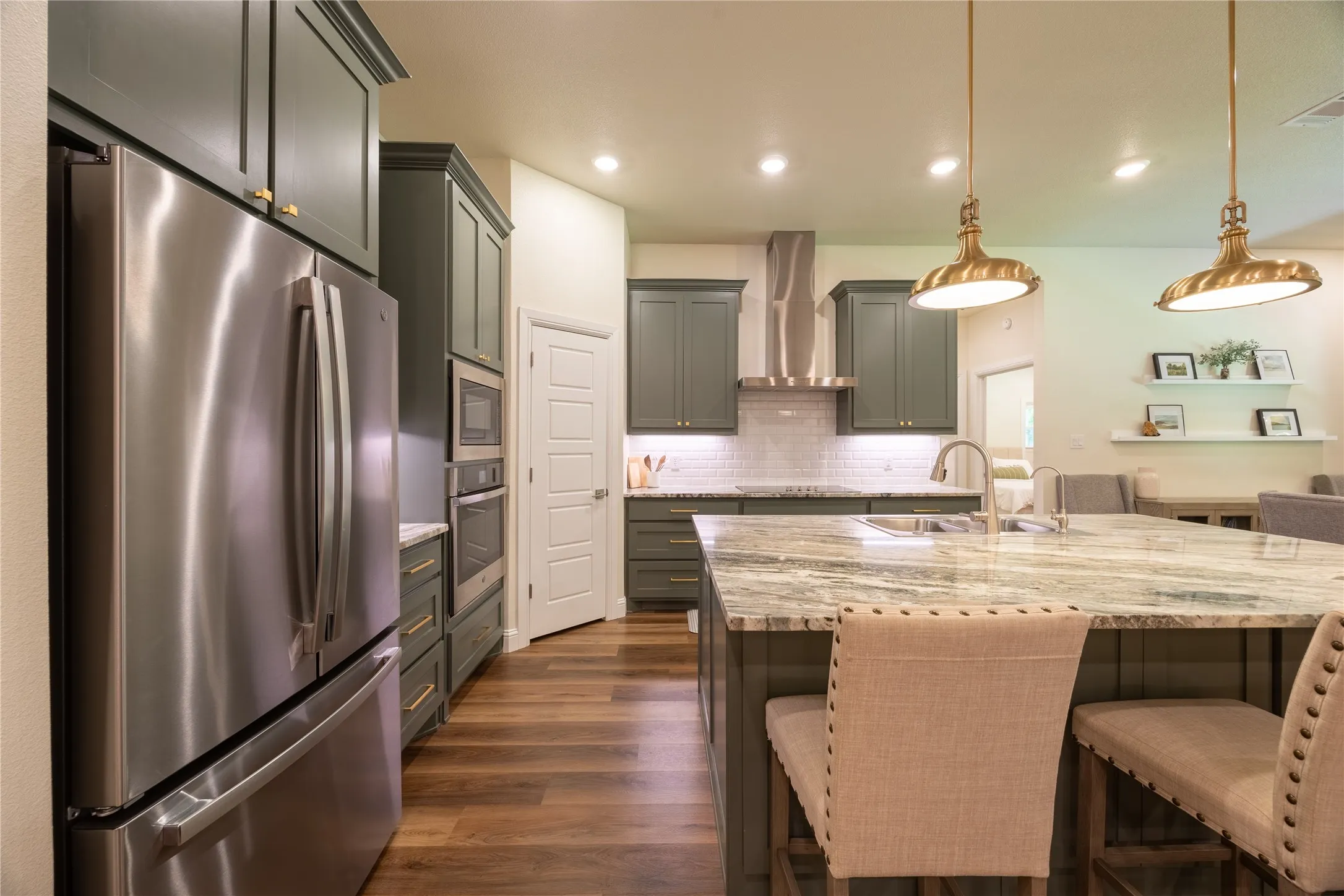 Single Family Residence For Sale in Parker County , 354 Glade Valley, Azle, Texas 76020, 4 Bedroom, 4 Bathroom, 3 Garage spaces, 2,611 Sqft, built in 2022, mls#21294326, Real Estate Agent in Azle, Homes For Sale in Parker county, Homes For Sale in Azle, Realtor in Azle Texas, Real Estate Brokerage Independent Realty Texas, Luminita Cordes Realtor