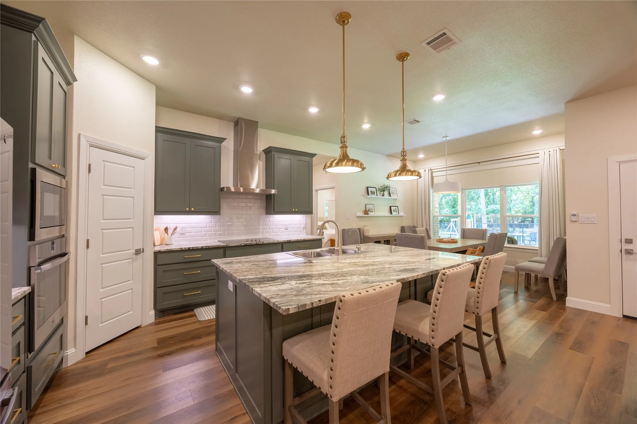 Single Family Residence For Sale in Parker County , 354 Glade Valley, Azle, Texas 76020, 4 Bedroom, 4 Bathroom, 3 Garage spaces, 2,611 Sqft, built in 2022, mls#21294326, Real Estate Agent in Azle, Homes For Sale in Parker county, Homes For Sale in Azle, Realtor in Azle Texas, Real Estate Brokerage Independent Realty Texas, Luminita Cordes Realtor