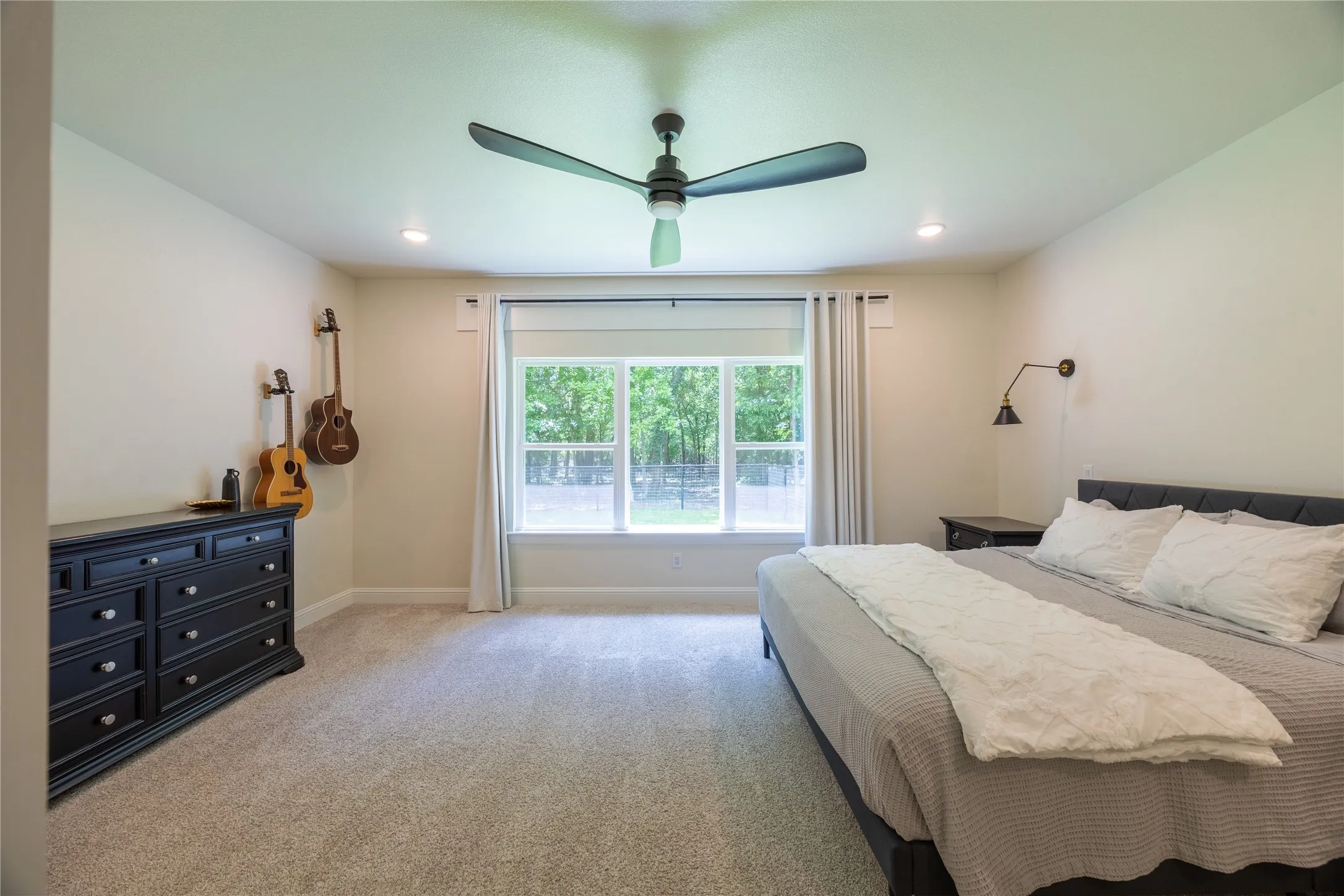 Single Family Residence For Sale in Parker County , 354 Glade Valley, Azle, Texas 76020, 4 Bedroom, 4 Bathroom, 3 Garage spaces, 2,611 Sqft, built in 2022, mls#21294326, Real Estate Agent in Azle, Homes For Sale in Parker county, Homes For Sale in Azle, Realtor in Azle Texas, Real Estate Brokerage Independent Realty Texas, Luminita Cordes Realtor