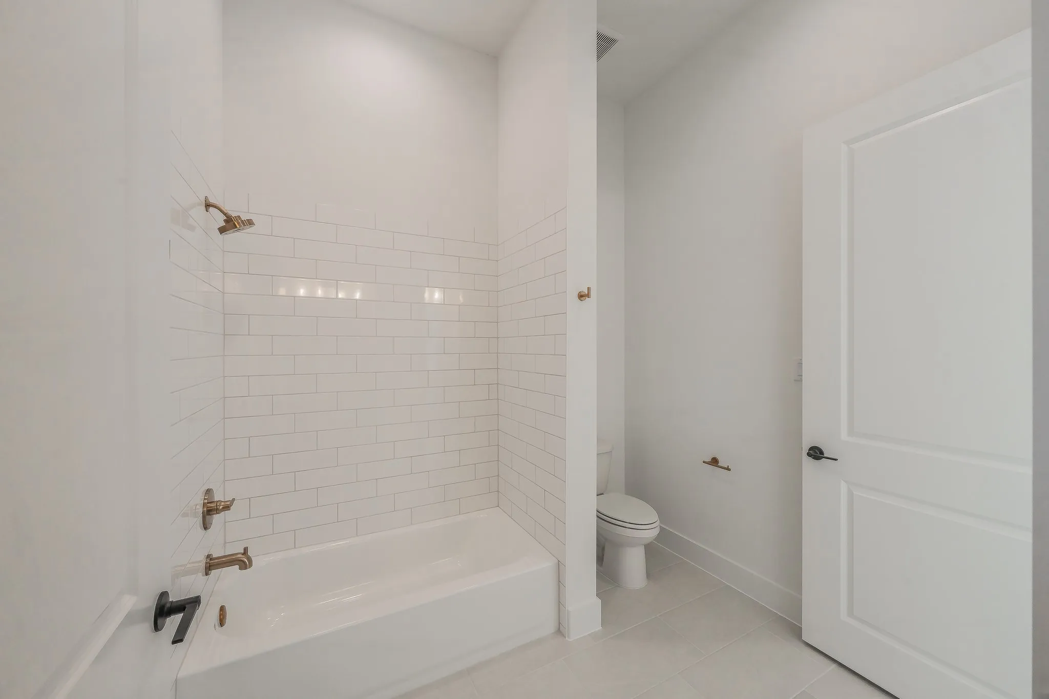 Single Family Residence For Rent in Tarrant County , 105 Bel Grand Road, Haslet, Texas 76052, 4 Bedrooms, 4 Bathrooms, 3 Garage spaces, 3,446 Sqft, built in 2026, Price $5,950, mls#21294330, Real Estate Agent in Haslet, Homes For Rent in Tarrant county, Homes For Rent in Haslet, Realtor in Haslet Texas, Real Estate Brokerage Independent Realty Texas, Luminita Cordes Realtor