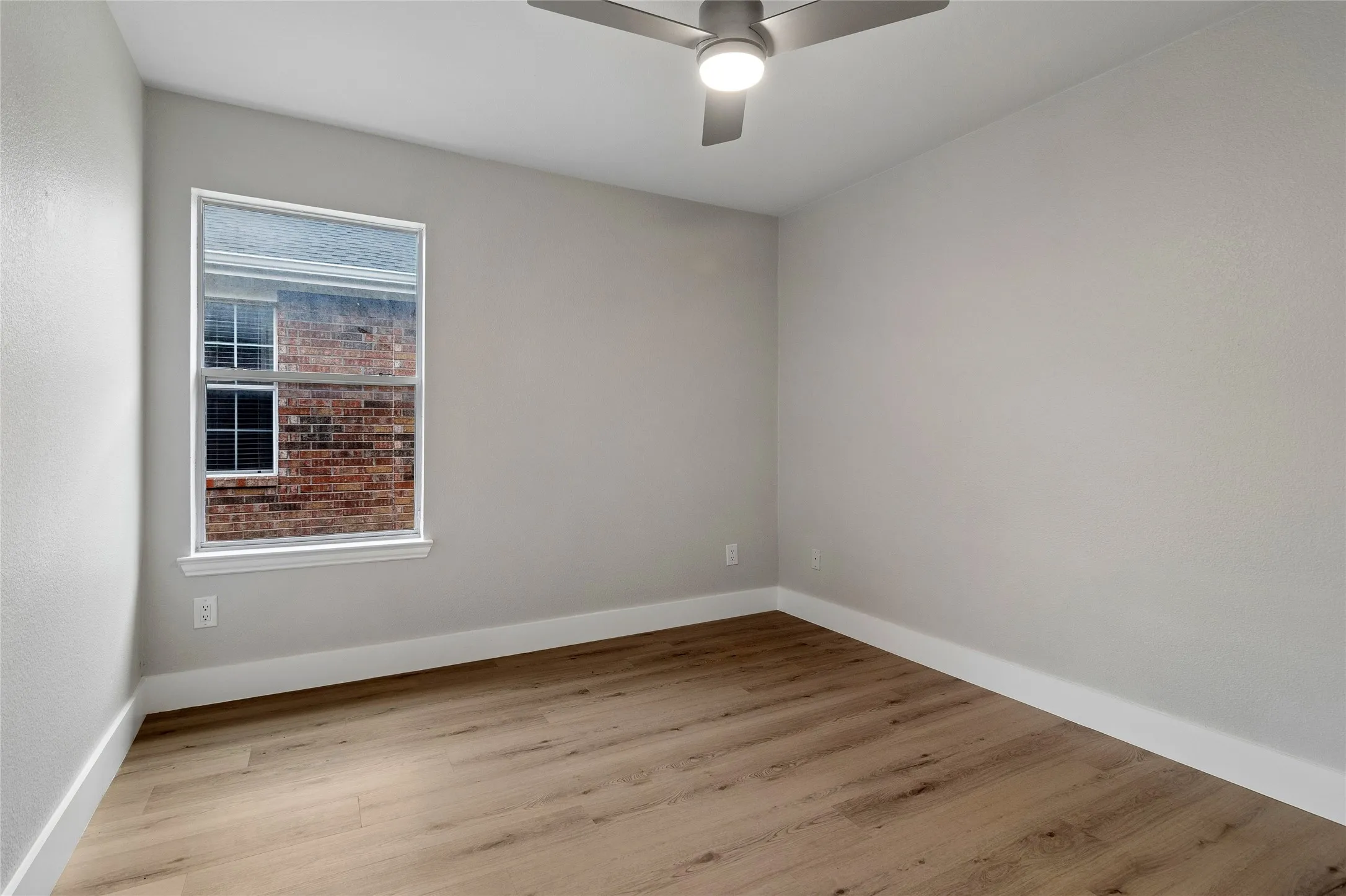 Single Family Residence For Rent in Denton County , 2825 Enchanted Eve Drive, Little Elm, Texas 75068, 4 Bedroom, 2 Bathroom, 2 Garage spaces, 1,980 Sqft, built in 2005, mls#21294342, Real Estate Agent in Little Elm, Homes For Rent in Denton county, Homes For Rent in Little Elm, Realtor in Little Elm Texas, Real Estate Brokerage Independent Realty Texas, Luminita Cordes Realtor