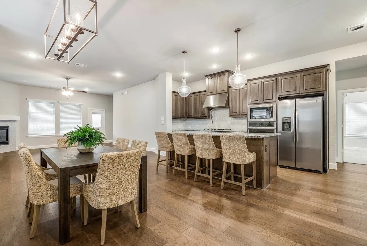 Dining Area has been virtually staged