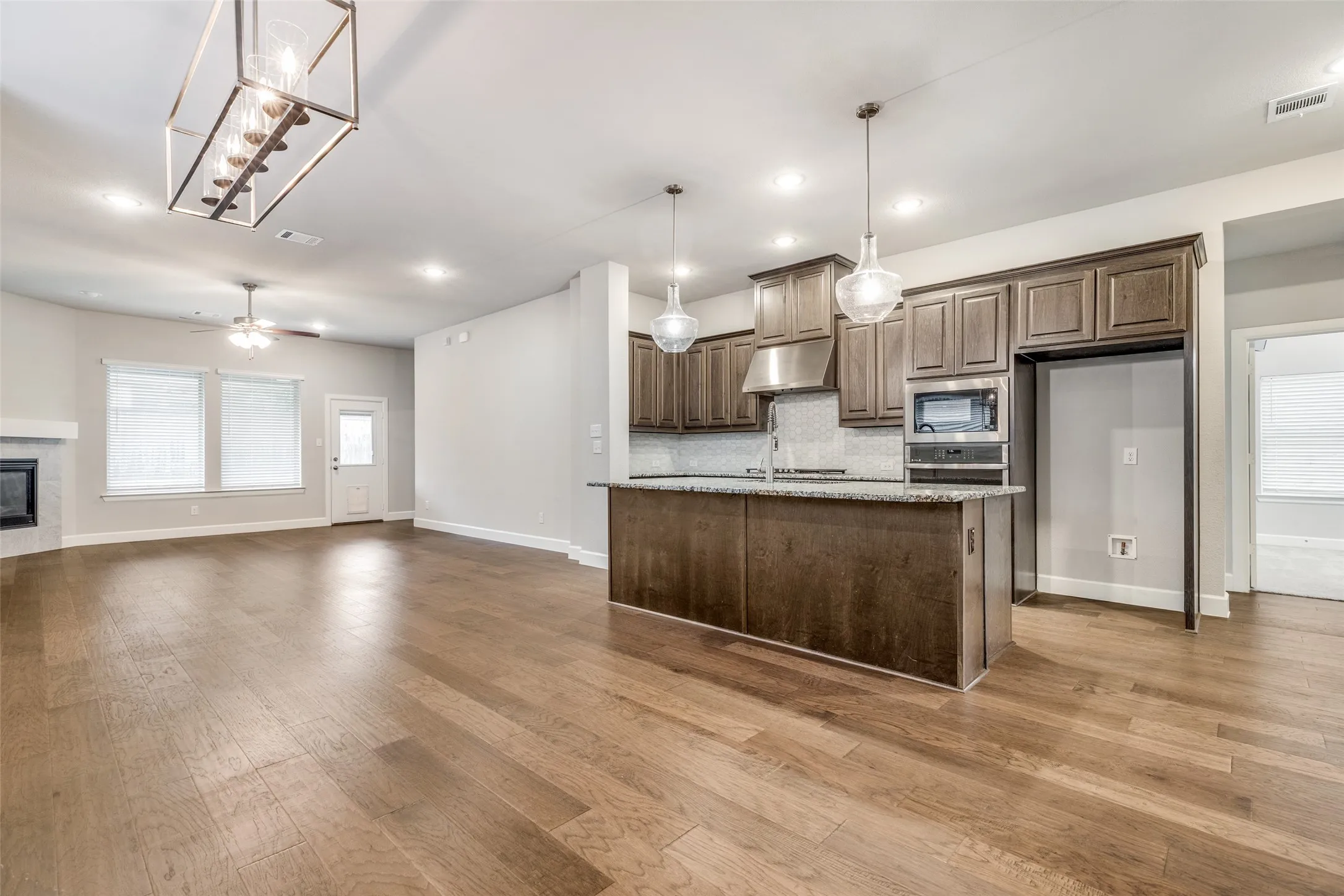 Dining area without staging