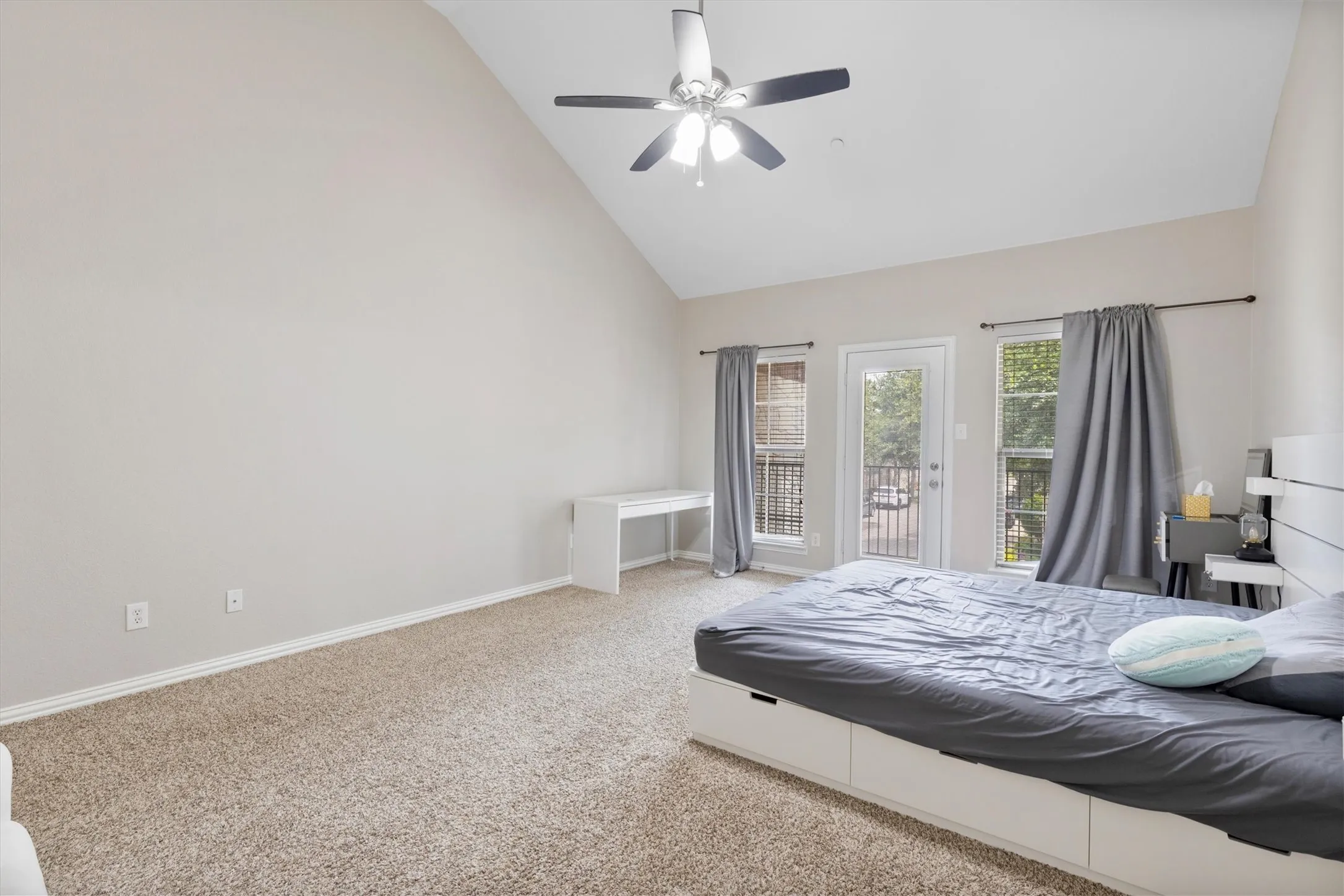 Townhouse For Sale in Collin County , 5504 Conch Train Road, Mc Kinney, Texas 75070, 2 Bedroom, 3 Bathroom, 2 Garage spaces, 1,688 Sqft, built in 2006, Price $339,999, mls#21294375, Real Estate Agent in Mc Kinney, Homes For Sale in Collin county, Homes For Sale in Mc Kinney, Realtor in Mc Kinney Texas, Real Estate Brokerage Independent Realty Texas, Luminita Cordes Realtor