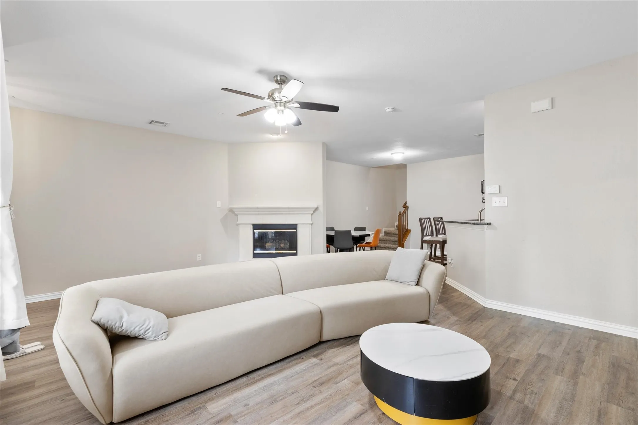 Townhouse For Sale in Collin County , 5504 Conch Train Road, Mc Kinney, Texas 75070, 2 Bedroom, 3 Bathroom, 2 Garage spaces, 1,688 Sqft, built in 2006, Price $339,999, mls#21294375, Real Estate Agent in Mc Kinney, Homes For Sale in Collin county, Homes For Sale in Mc Kinney, Realtor in Mc Kinney Texas, Real Estate Brokerage Independent Realty Texas, Luminita Cordes Realtor