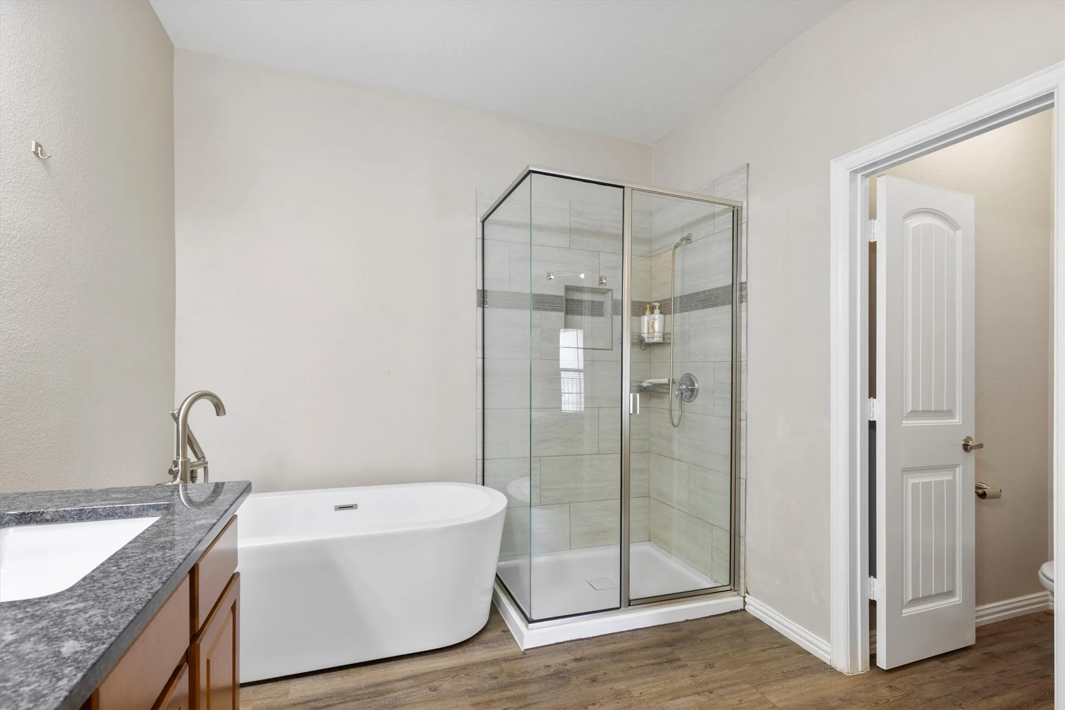 Townhouse For Sale in Collin County , 5504 Conch Train Road, Mc Kinney, Texas 75070, 2 Bedroom, 3 Bathroom, 2 Garage spaces, 1,688 Sqft, built in 2006, Price $339,999, mls#21294375, Real Estate Agent in Mc Kinney, Homes For Sale in Collin county, Homes For Sale in Mc Kinney, Realtor in Mc Kinney Texas, Real Estate Brokerage Independent Realty Texas, Luminita Cordes Realtor