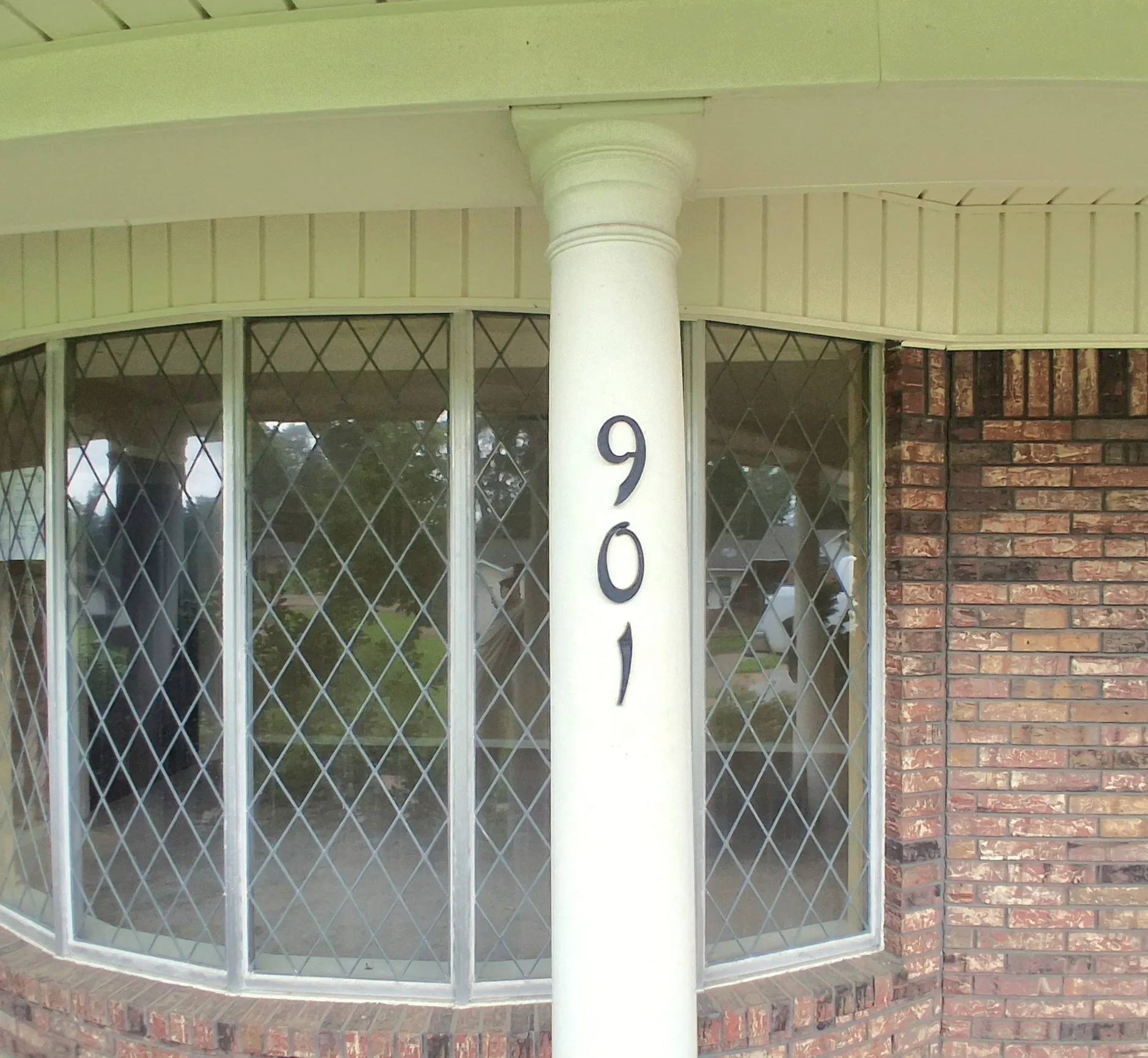 Single Family Residence For Sale in Bowie County , 901 Bluebird Lane, Wake Village, Texas 75501, 3 Bedroom, 2 Bathroom, 2 Garage spaces, 1,974 Sqft, built in 1960, mls#21293562, Real Estate Agent in Wake Village, Homes For Sale in Bowie county, Homes For Sale in Wake Village, Realtor in Wake Village Texas, Real Estate Brokerage Independent Realty Texas, Luminita Cordes Realtor