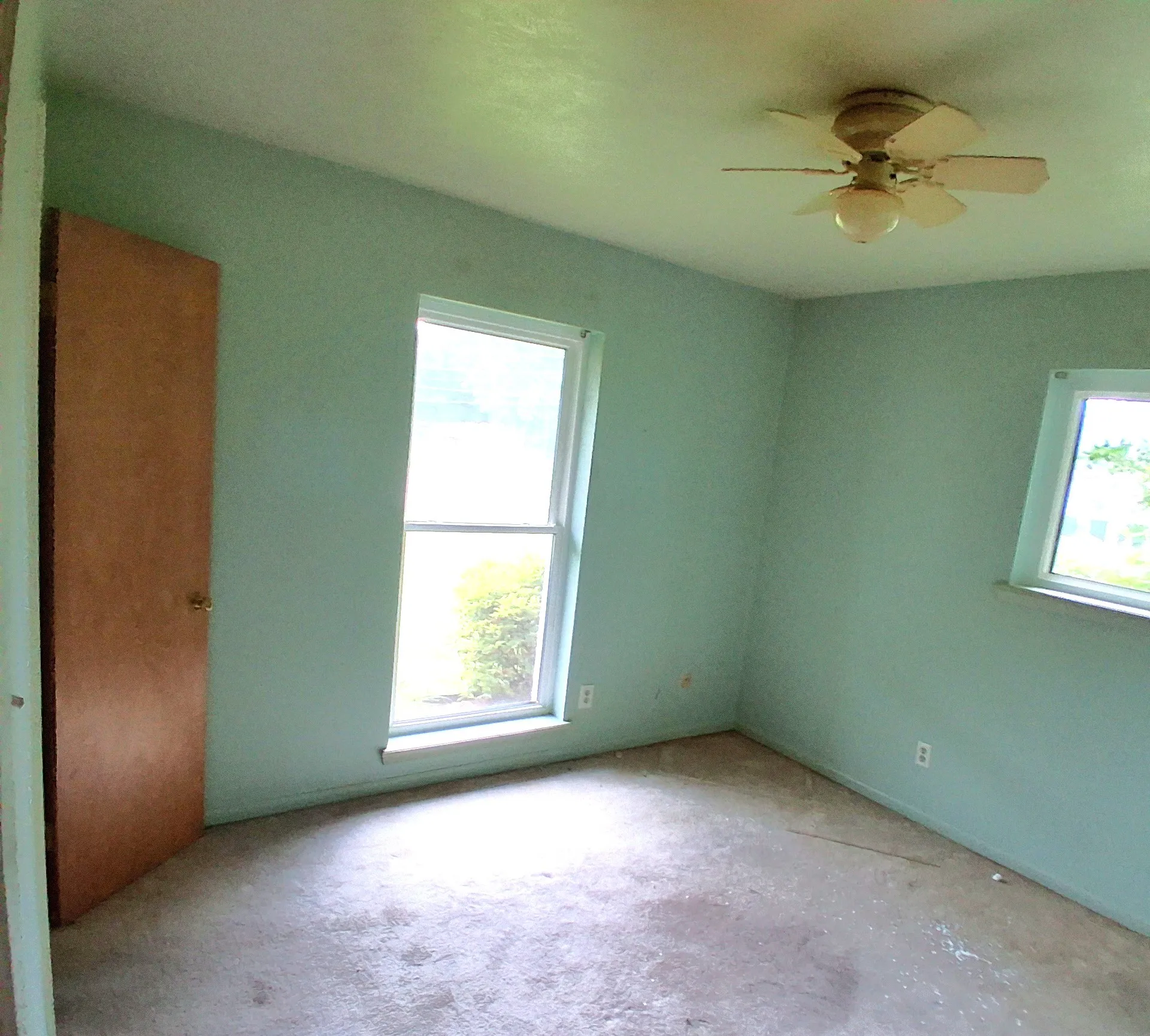 Single Family Residence For Sale in Bowie County , 901 Bluebird Lane, Wake Village, Texas 75501, 3 Bedroom, 2 Bathroom, 2 Garage spaces, 1,974 Sqft, built in 1960, mls#21293562, Real Estate Agent in Wake Village, Homes For Sale in Bowie county, Homes For Sale in Wake Village, Realtor in Wake Village Texas, Real Estate Brokerage Independent Realty Texas, Luminita Cordes Realtor