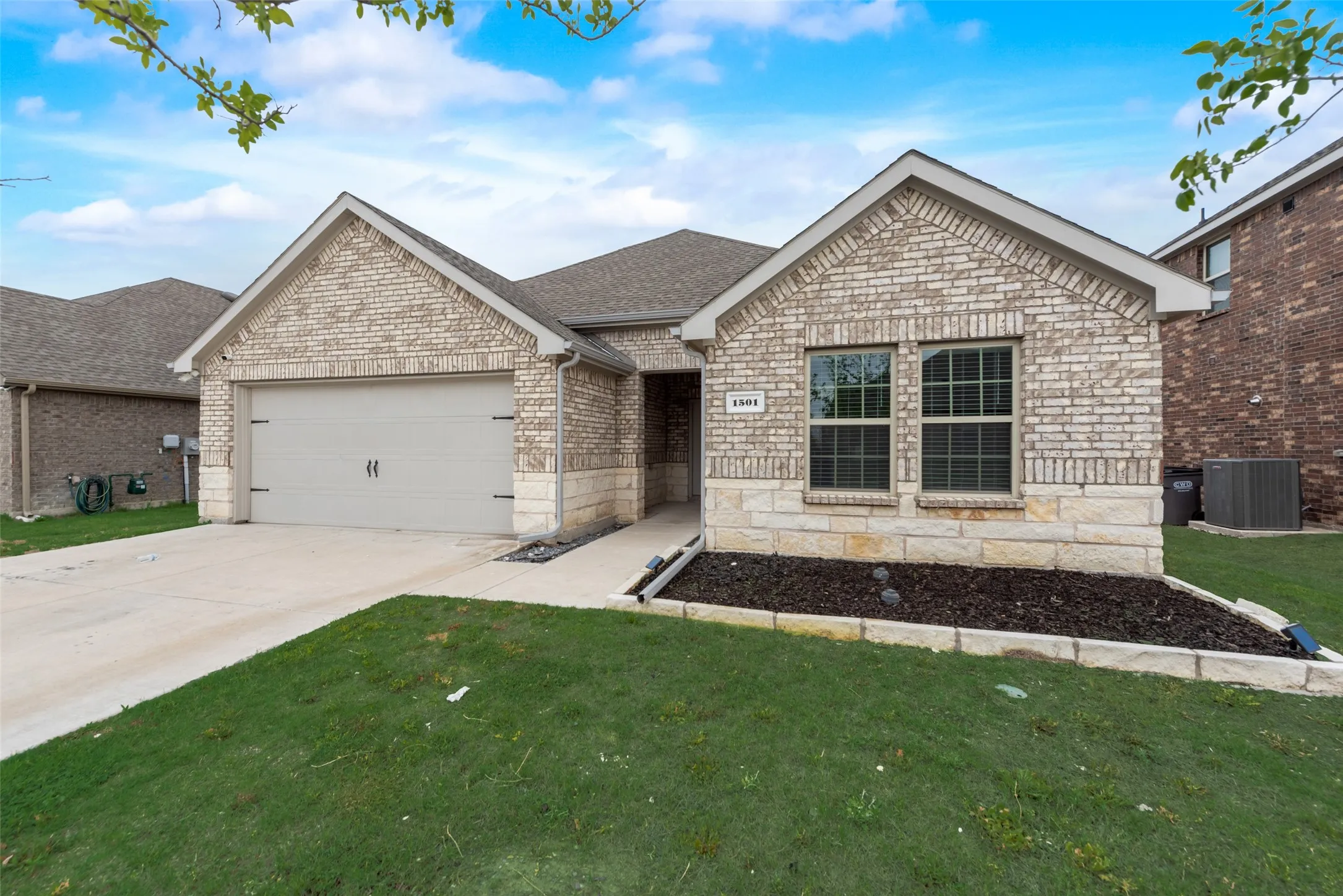 Single Family Residence For Rent in Collin County , 1501 Hidden Bluff Crossing, Princeton, Texas 75407, 4 Bedroom, 2 Bathroom, 2 Garage spaces, 1,794 Sqft, built in 2022, mls#21292960, Real Estate Agent in Princeton, Homes For Rent in Collin county, Homes For Rent in Princeton, Realtor in Princeton Texas, Real Estate Brokerage Independent Realty Texas, Luminita Cordes Realtor