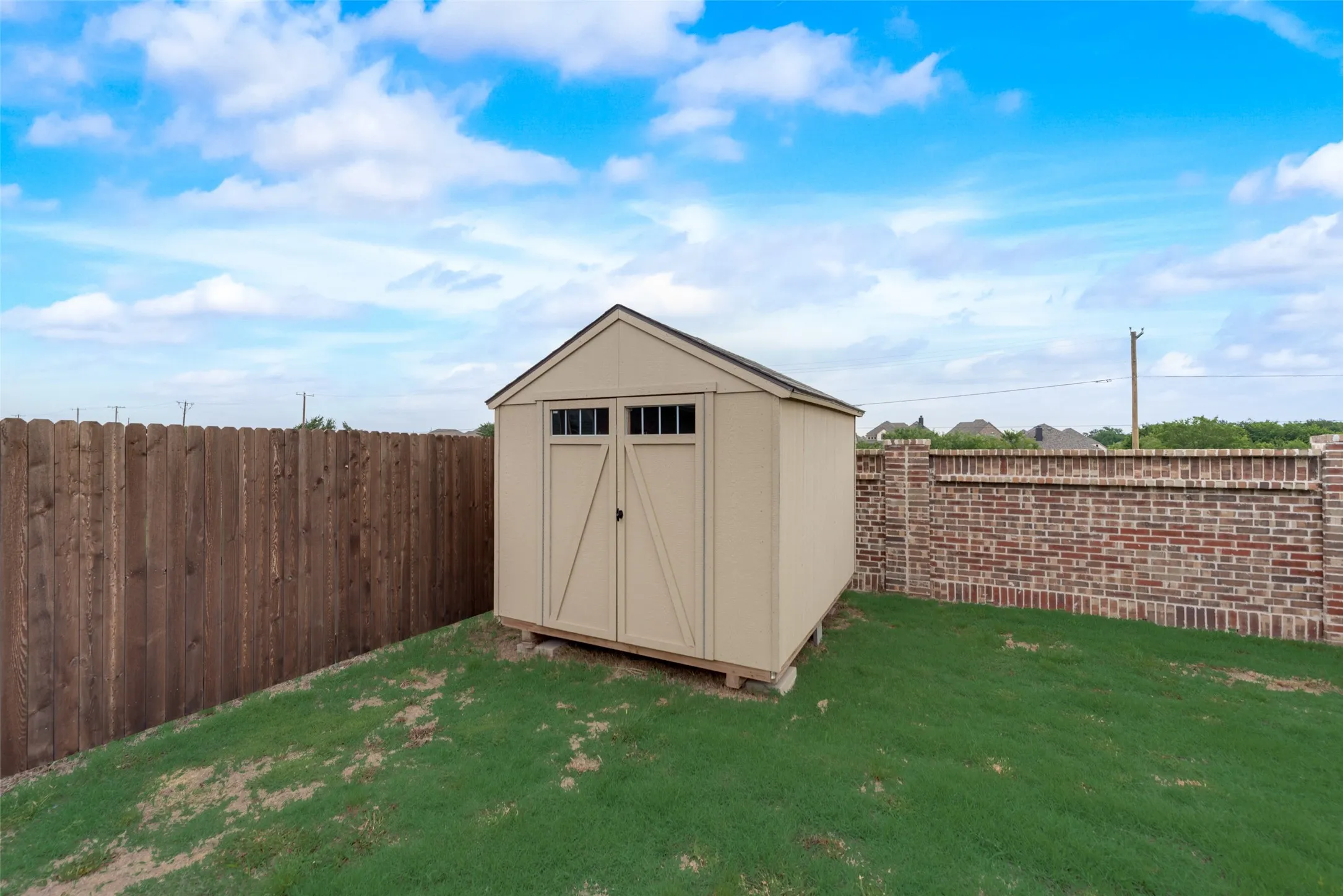 Single Family Residence For Rent in Collin County , 1501 Hidden Bluff Crossing, Princeton, Texas 75407, 4 Bedroom, 2 Bathroom, 2 Garage spaces, 1,794 Sqft, built in 2022, mls#21292960, Real Estate Agent in Princeton, Homes For Rent in Collin county, Homes For Rent in Princeton, Realtor in Princeton Texas, Real Estate Brokerage Independent Realty Texas, Luminita Cordes Realtor