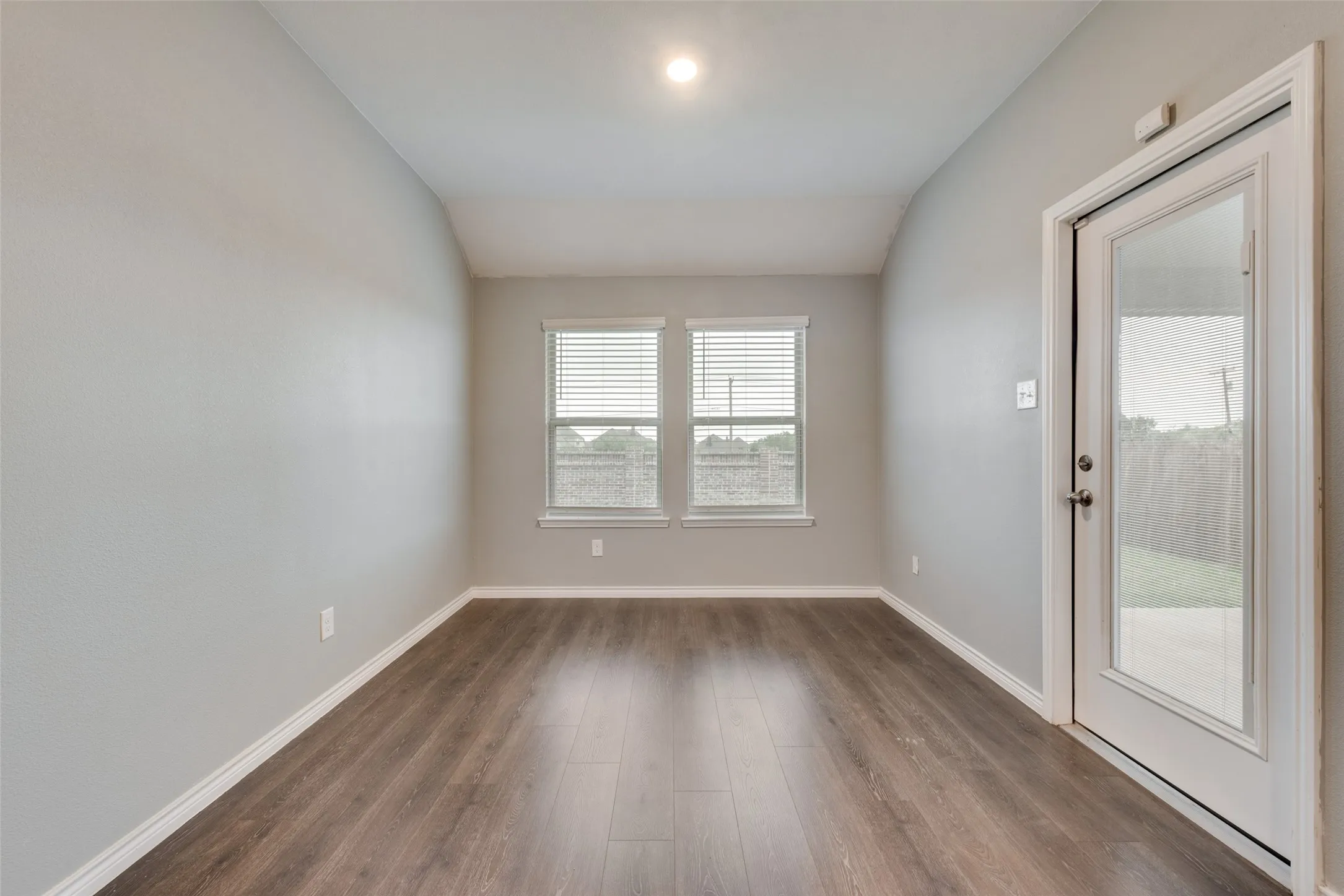 Single Family Residence For Rent in Collin County , 1501 Hidden Bluff Crossing, Princeton, Texas 75407, 4 Bedroom, 2 Bathroom, 2 Garage spaces, 1,794 Sqft, built in 2022, mls#21292960, Real Estate Agent in Princeton, Homes For Rent in Collin county, Homes For Rent in Princeton, Realtor in Princeton Texas, Real Estate Brokerage Independent Realty Texas, Luminita Cordes Realtor