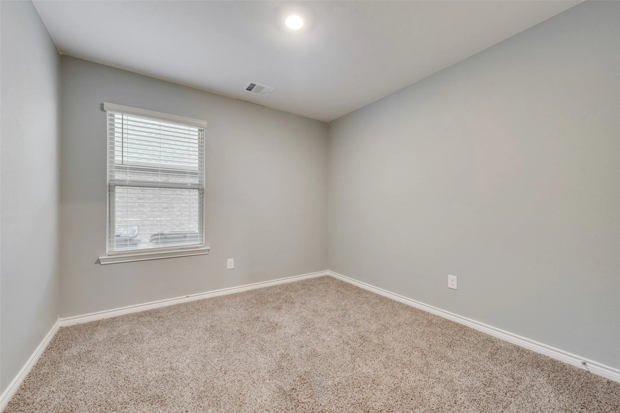 Single Family Residence For Rent in Collin County , 1501 Hidden Bluff Crossing, Princeton, Texas 75407, 4 Bedroom, 2 Bathroom, 2 Garage spaces, 1,794 Sqft, built in 2022, mls#21292960, Real Estate Agent in Princeton, Homes For Rent in Collin county, Homes For Rent in Princeton, Realtor in Princeton Texas, Real Estate Brokerage Independent Realty Texas, Luminita Cordes Realtor