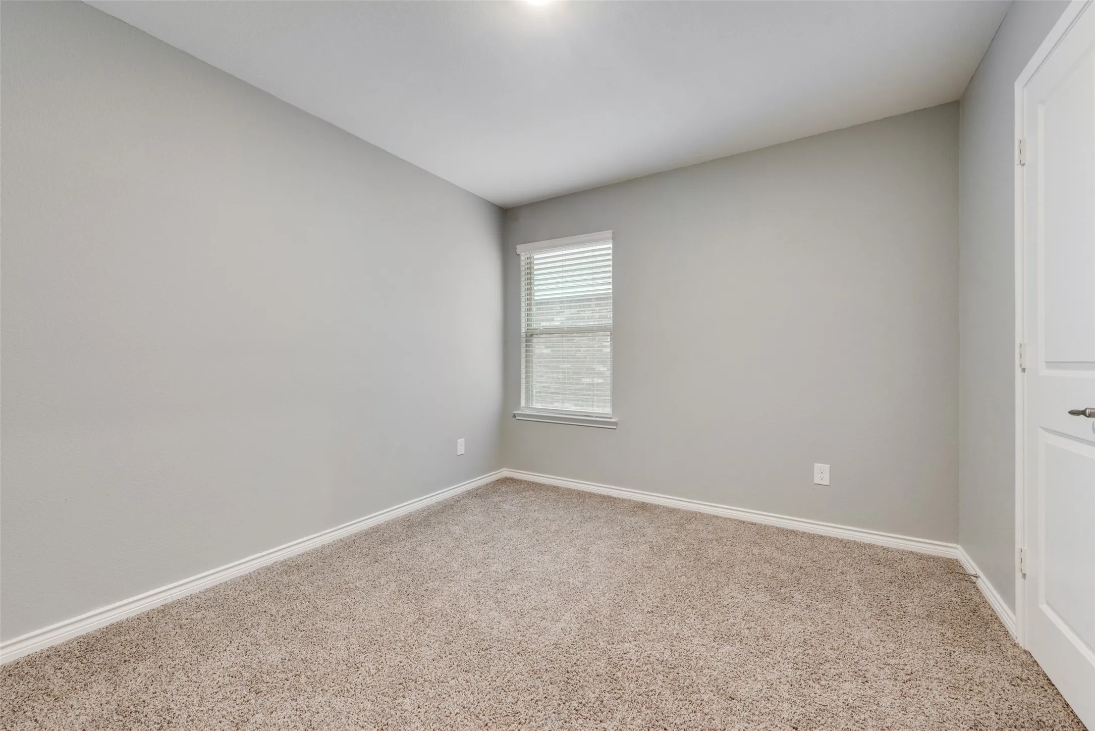 Single Family Residence For Rent in Collin County , 1501 Hidden Bluff Crossing, Princeton, Texas 75407, 4 Bedroom, 2 Bathroom, 2 Garage spaces, 1,794 Sqft, built in 2022, mls#21292960, Real Estate Agent in Princeton, Homes For Rent in Collin county, Homes For Rent in Princeton, Realtor in Princeton Texas, Real Estate Brokerage Independent Realty Texas, Luminita Cordes Realtor