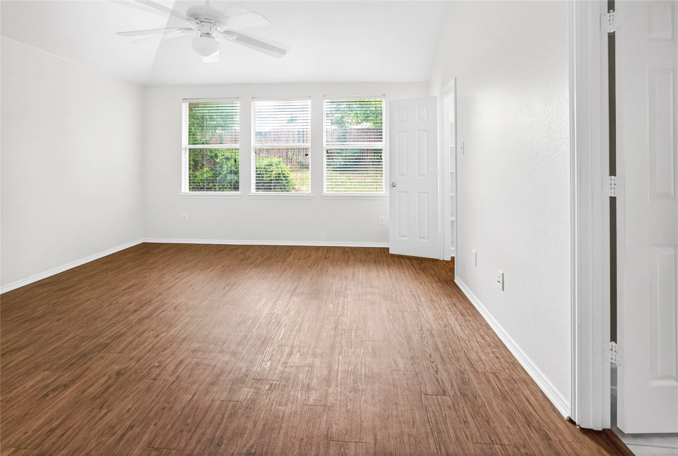 Single Family Residence For Sale in Collin County , 2110 Athabasca Falls Drive, Anna, Texas 75409, 3 Bedrooms, 2 Bathrooms, 2 Garage spaces, 1,787 Sqft, built in 2005, Price $290,000, mls#21293858, Real Estate Agent in Anna, Homes For Sale in Collin county, Homes For Sale in Anna, Realtor in Anna Texas, Real Estate Brokerage Independent Realty Texas, Luminita Cordes Realtor