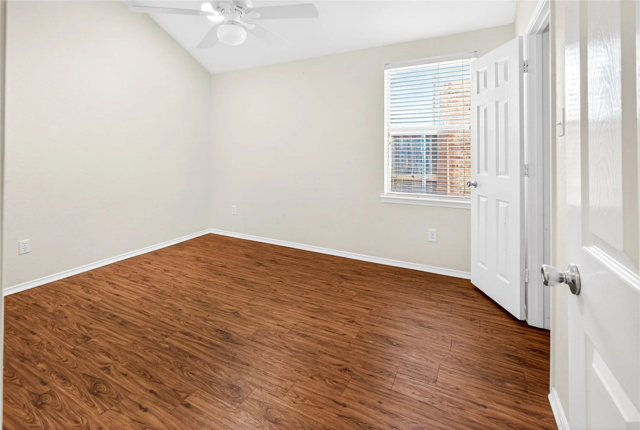 Single Family Residence For Sale in Collin County , 2110 Athabasca Falls Drive, Anna, Texas 75409, 3 Bedrooms, 2 Bathrooms, 2 Garage spaces, 1,787 Sqft, built in 2005, Price $290,000, mls#21293858, Real Estate Agent in Anna, Homes For Sale in Collin county, Homes For Sale in Anna, Realtor in Anna Texas, Real Estate Brokerage Independent Realty Texas, Luminita Cordes Realtor