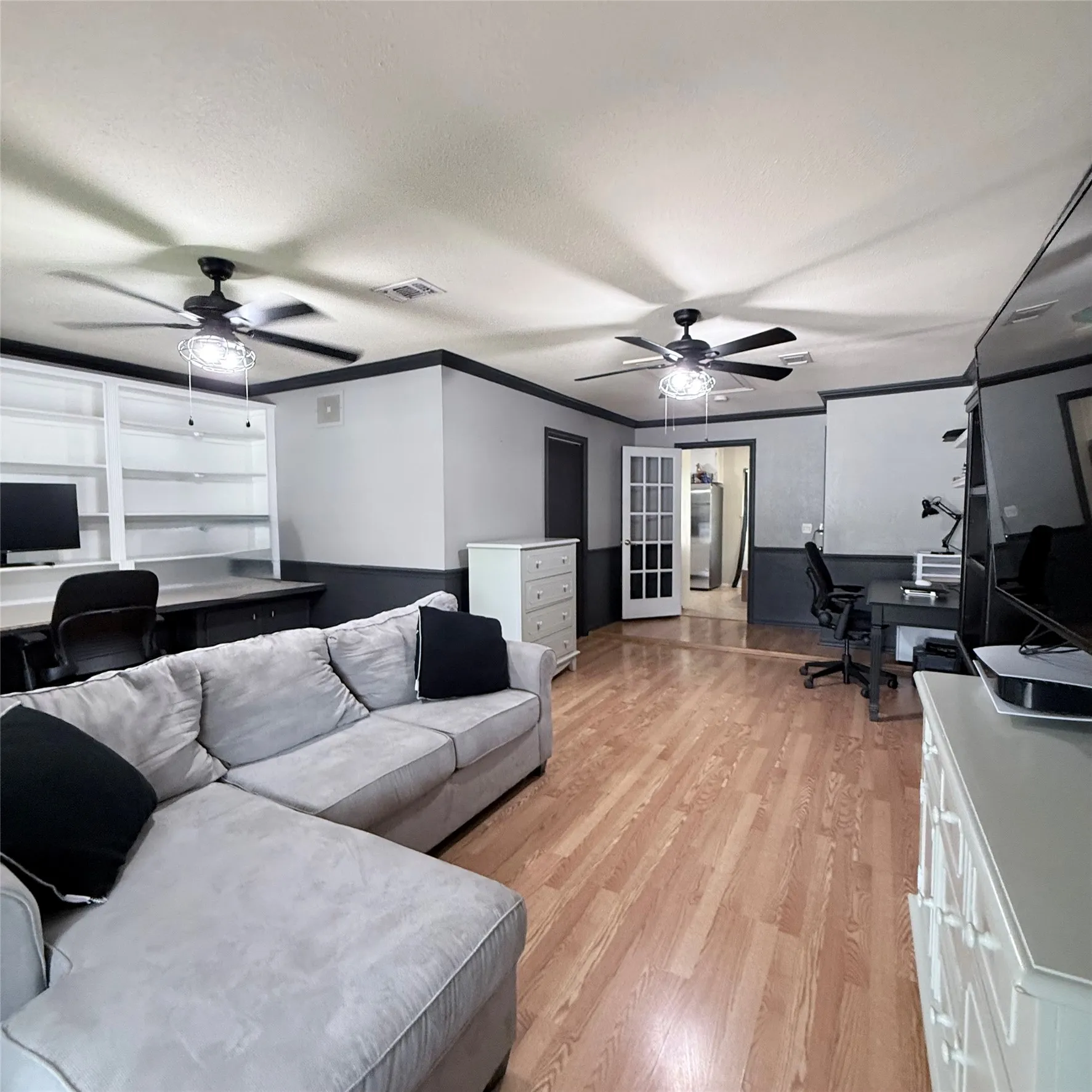 Single Family Residence For Sale in Tarrant County , 6425 Old Mill Circle, Watauga, Texas 76148, 3 Bedroom, 2 Bathroom, Garage spaces, 1,718 Sqft, built in 1982, mls#21294270, Real Estate Agent in Watauga, Homes For Sale in Tarrant county, Homes For Sale in Watauga, Realtor in Watauga Texas, Real Estate Brokerage Independent Realty Texas, Luminita Cordes Realtor