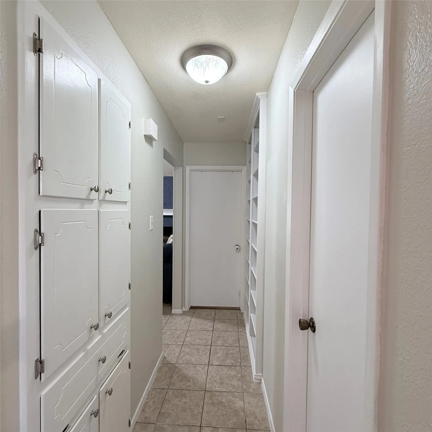 Single Family Residence For Sale in Tarrant County , 6425 Old Mill Circle, Watauga, Texas 76148, 3 Bedroom, 2 Bathroom, Garage spaces, 1,718 Sqft, built in 1982, mls#21294270, Real Estate Agent in Watauga, Homes For Sale in Tarrant county, Homes For Sale in Watauga, Realtor in Watauga Texas, Real Estate Brokerage Independent Realty Texas, Luminita Cordes Realtor