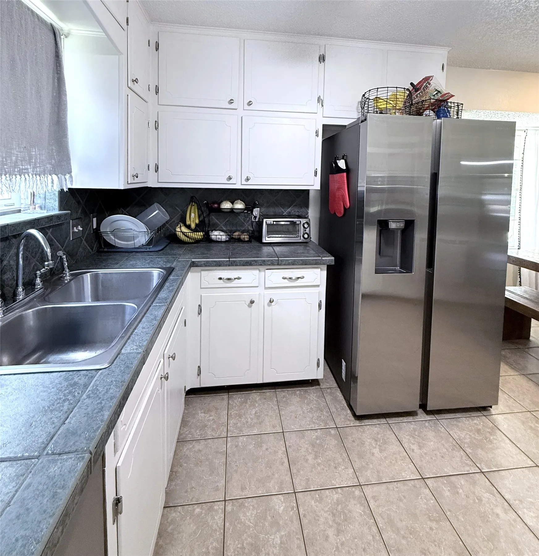 Single Family Residence For Sale in Tarrant County , 6425 Old Mill Circle, Watauga, Texas 76148, 3 Bedroom, 2 Bathroom, Garage spaces, 1,718 Sqft, built in 1982, mls#21294270, Real Estate Agent in Watauga, Homes For Sale in Tarrant county, Homes For Sale in Watauga, Realtor in Watauga Texas, Real Estate Brokerage Independent Realty Texas, Luminita Cordes Realtor