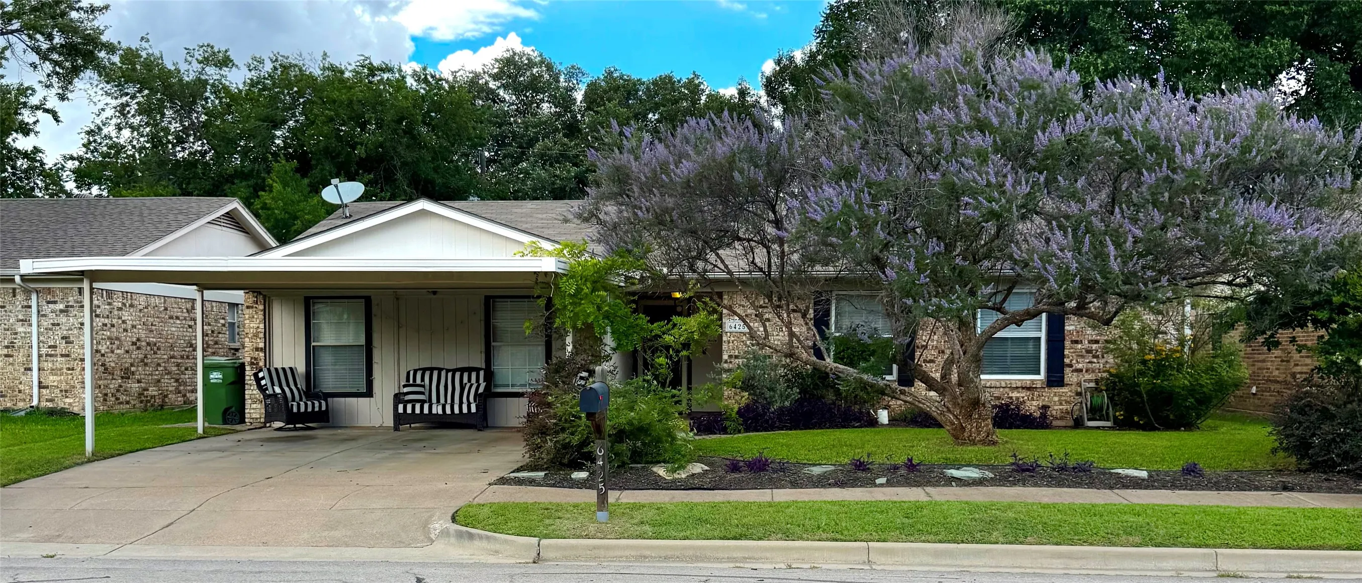 Single Family Residence For Sale in Tarrant County , 6425 Old Mill Circle, Watauga, Texas 76148, 3 Bedroom, 2 Bathroom, Garage spaces, 1,718 Sqft, built in 1982, mls#21294270, Real Estate Agent in Watauga, Homes For Sale in Tarrant county, Homes For Sale in Watauga, Realtor in Watauga Texas, Real Estate Brokerage Independent Realty Texas, Luminita Cordes Realtor