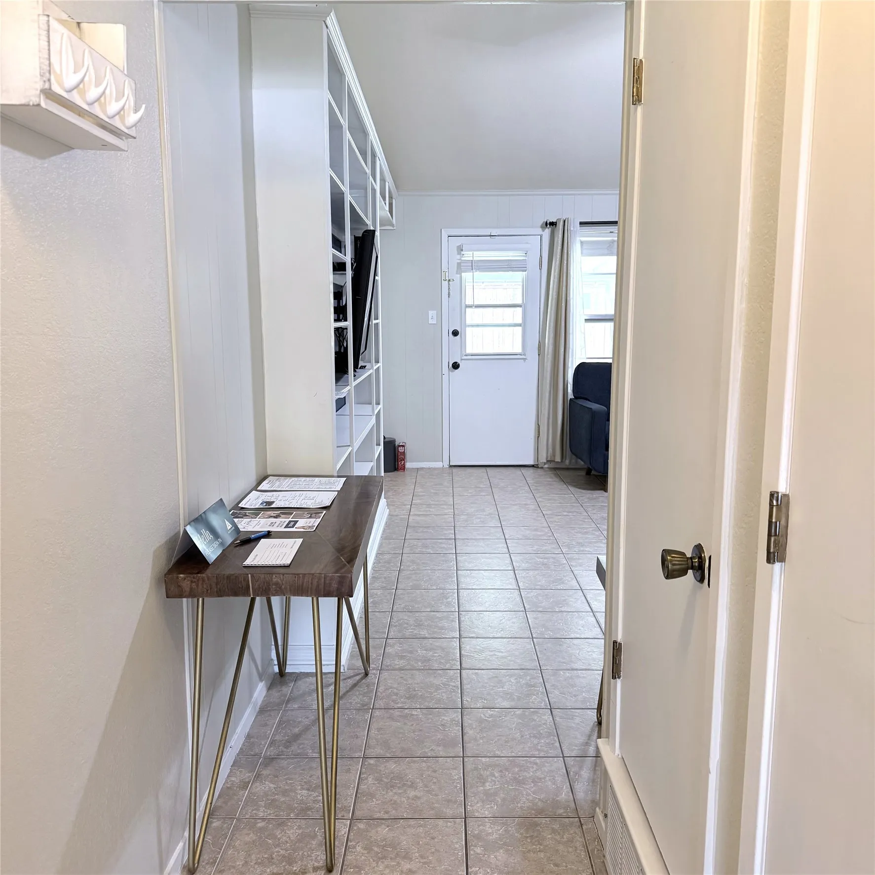 Single Family Residence For Sale in Tarrant County , 6425 Old Mill Circle, Watauga, Texas 76148, 3 Bedroom, 2 Bathroom, Garage spaces, 1,718 Sqft, built in 1982, mls#21294270, Real Estate Agent in Watauga, Homes For Sale in Tarrant county, Homes For Sale in Watauga, Realtor in Watauga Texas, Real Estate Brokerage Independent Realty Texas, Luminita Cordes Realtor