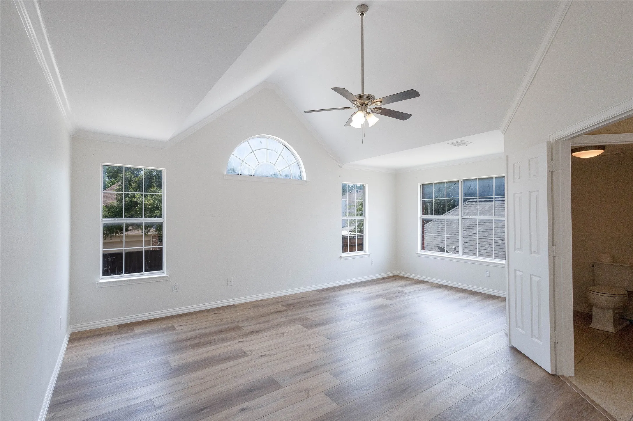 Single Family Residence For Rent in Denton County , 3808 Hunters Trail, Carrollton, Texas 75007, 5 Bedroom, 3 Bathroom, 2 Garage spaces, 3,368 Sqft, built in 1994, mls#21294390, Real Estate Agent in Carrollton, Homes For Rent in Denton county, Homes For Rent in Carrollton, Realtor in Carrollton Texas, Real Estate Brokerage Independent Realty Texas, Luminita Cordes Realtor