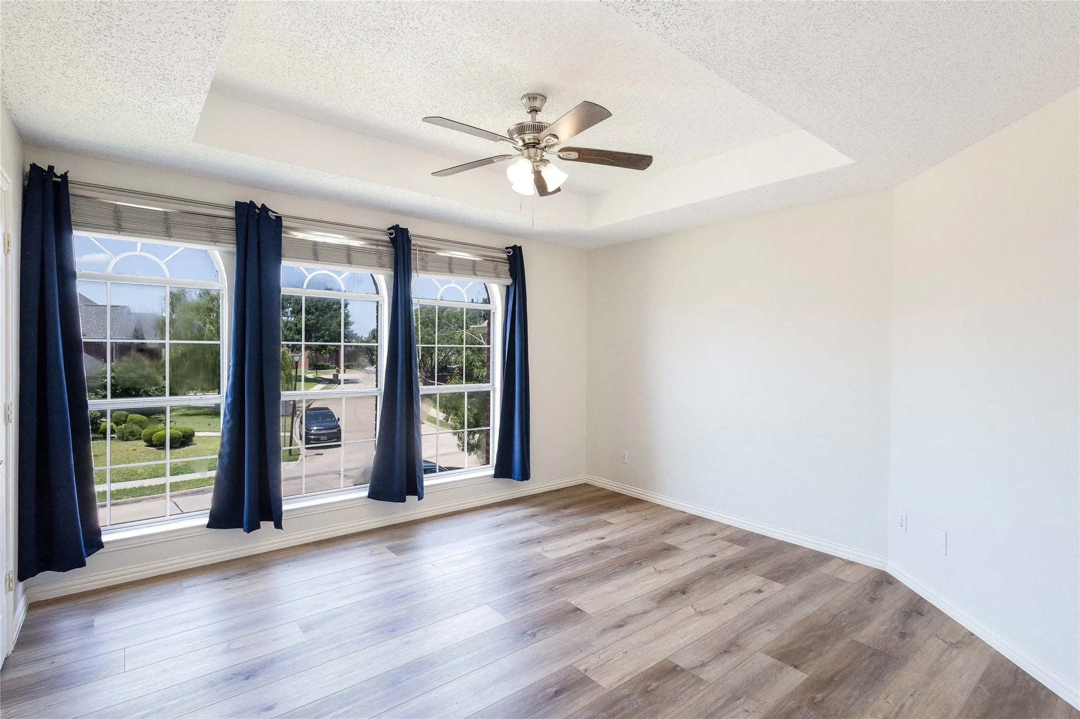 Single Family Residence For Rent in Denton County , 3808 Hunters Trail, Carrollton, Texas 75007, 5 Bedroom, 3 Bathroom, 2 Garage spaces, 3,368 Sqft, built in 1994, mls#21294390, Real Estate Agent in Carrollton, Homes For Rent in Denton county, Homes For Rent in Carrollton, Realtor in Carrollton Texas, Real Estate Brokerage Independent Realty Texas, Luminita Cordes Realtor