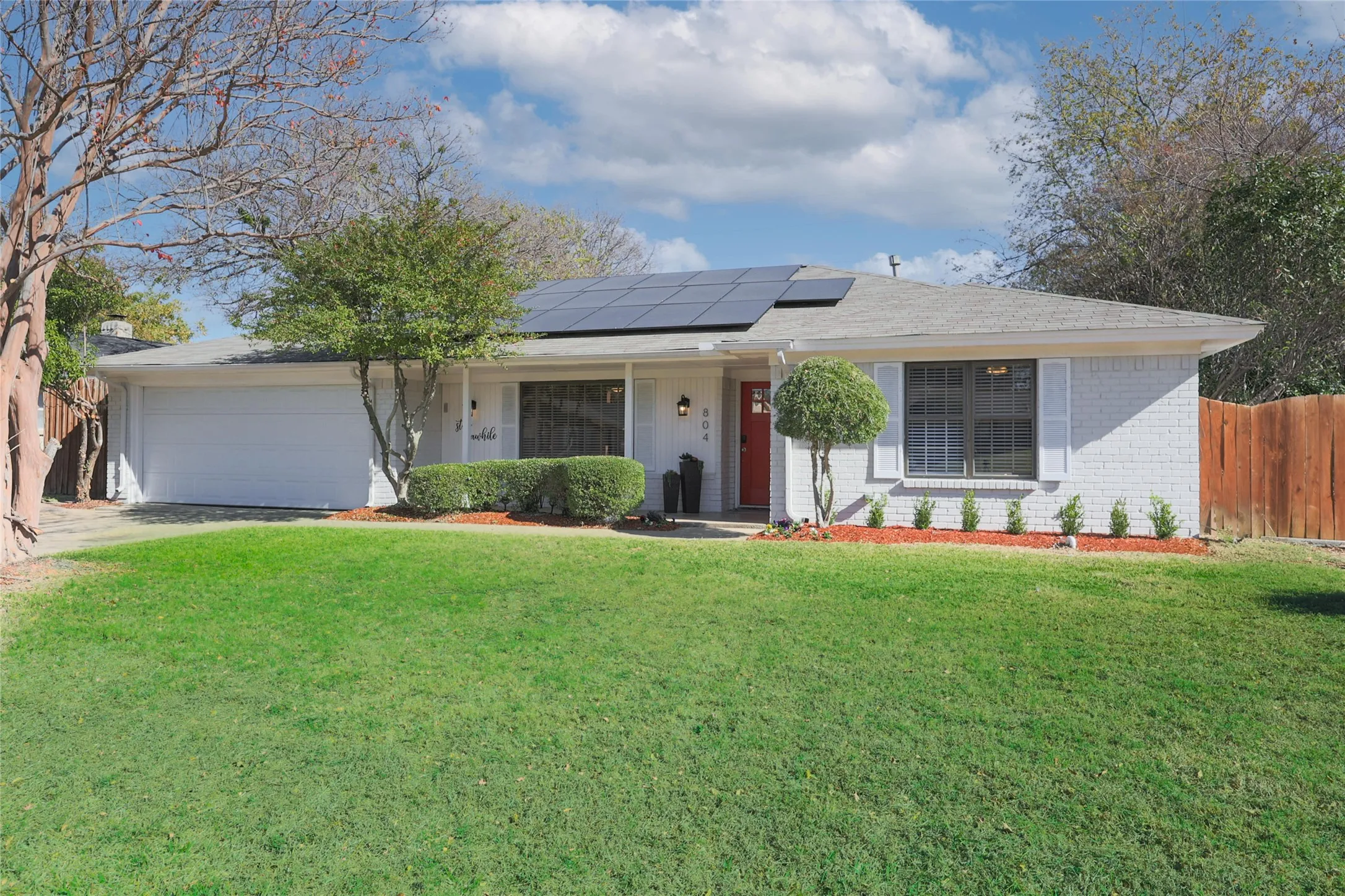 Single Family Residence For Rent in Collin County , 804 Ridgefield Drive, Plano, Texas 75075, 5 Bedroom, 2 Bathroom, 2 Garage spaces, 1,971 Sqft, built in 1963, mls#21294381, Real Estate Agent in Plano, Homes For Rent in Collin county, Homes For Rent in Plano, Realtor in Plano Texas, Real Estate Brokerage Independent Realty Texas, Luminita Cordes Realtor