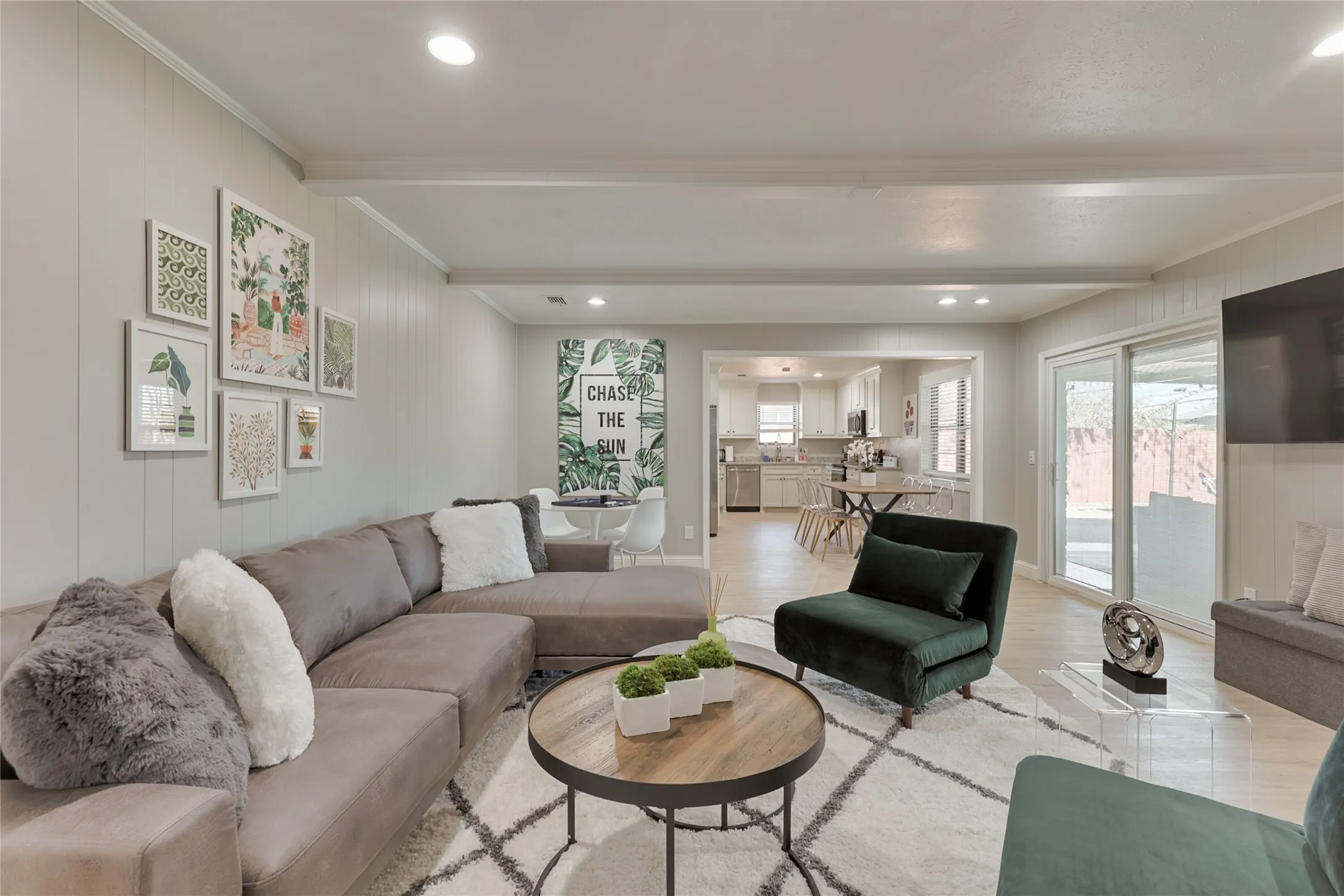 Single Family Residence For Rent in Collin County , 804 Ridgefield Drive, Plano, Texas 75075, 5 Bedroom, 2 Bathroom, 2 Garage spaces, 1,971 Sqft, built in 1963, mls#21294381, Real Estate Agent in Plano, Homes For Rent in Collin county, Homes For Rent in Plano, Realtor in Plano Texas, Real Estate Brokerage Independent Realty Texas, Luminita Cordes Realtor