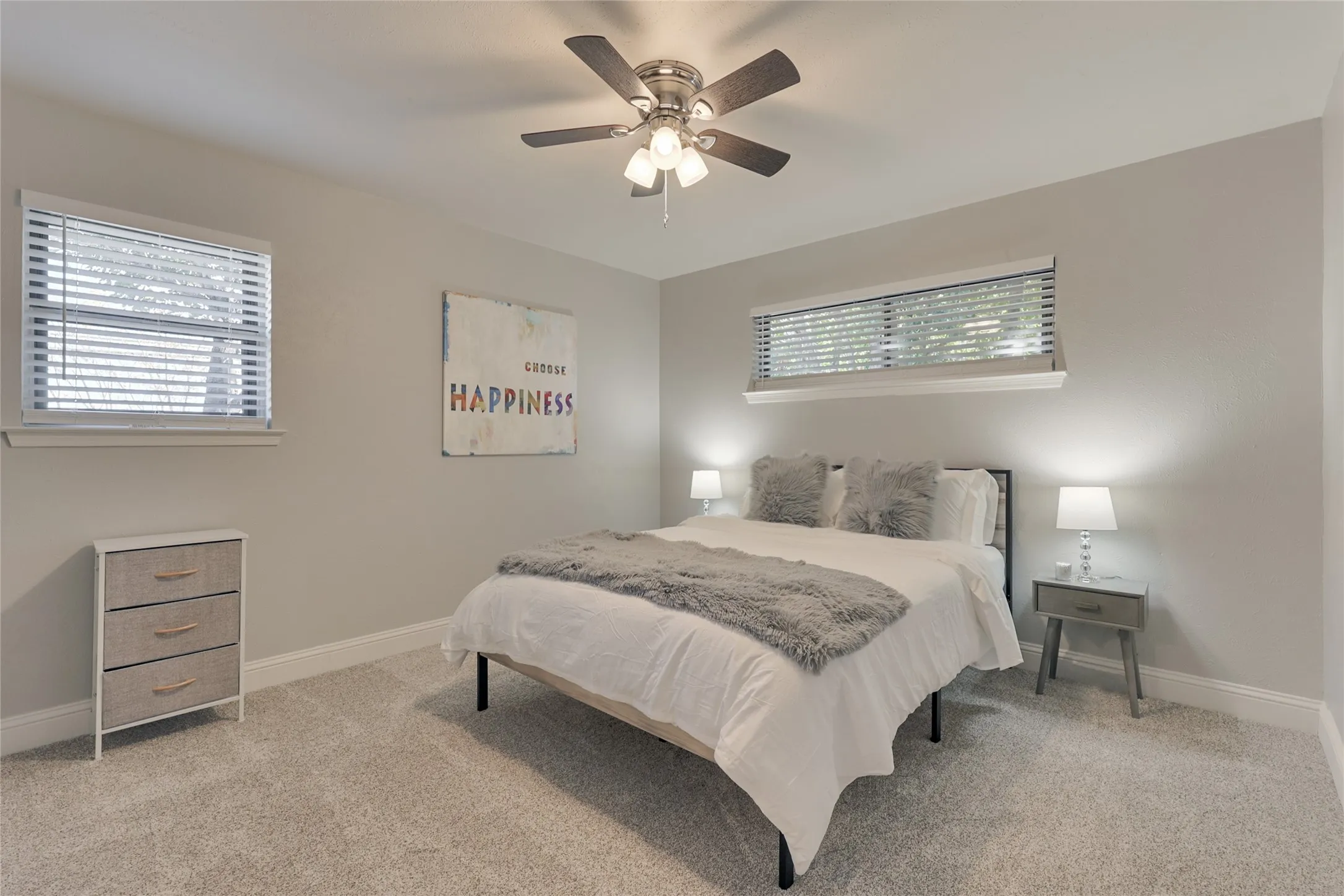 Single Family Residence For Rent in Collin County , 804 Ridgefield Drive, Plano, Texas 75075, 5 Bedroom, 2 Bathroom, 2 Garage spaces, 1,971 Sqft, built in 1963, mls#21294381, Real Estate Agent in Plano, Homes For Rent in Collin county, Homes For Rent in Plano, Realtor in Plano Texas, Real Estate Brokerage Independent Realty Texas, Luminita Cordes Realtor
