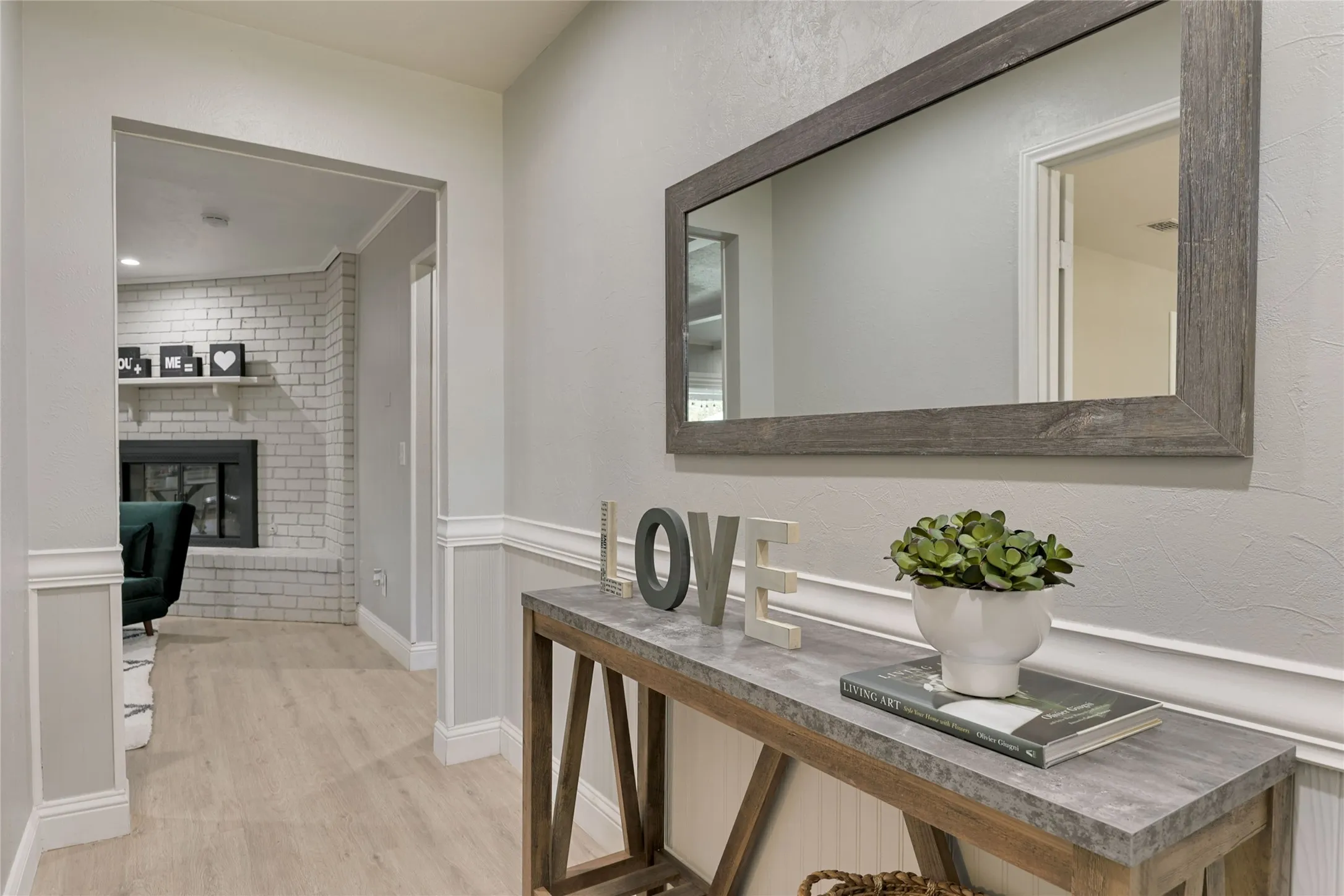 Single Family Residence For Rent in Collin County , 804 Ridgefield Drive, Plano, Texas 75075, 5 Bedroom, 2 Bathroom, 2 Garage spaces, 1,971 Sqft, built in 1963, mls#21294381, Real Estate Agent in Plano, Homes For Rent in Collin county, Homes For Rent in Plano, Realtor in Plano Texas, Real Estate Brokerage Independent Realty Texas, Luminita Cordes Realtor