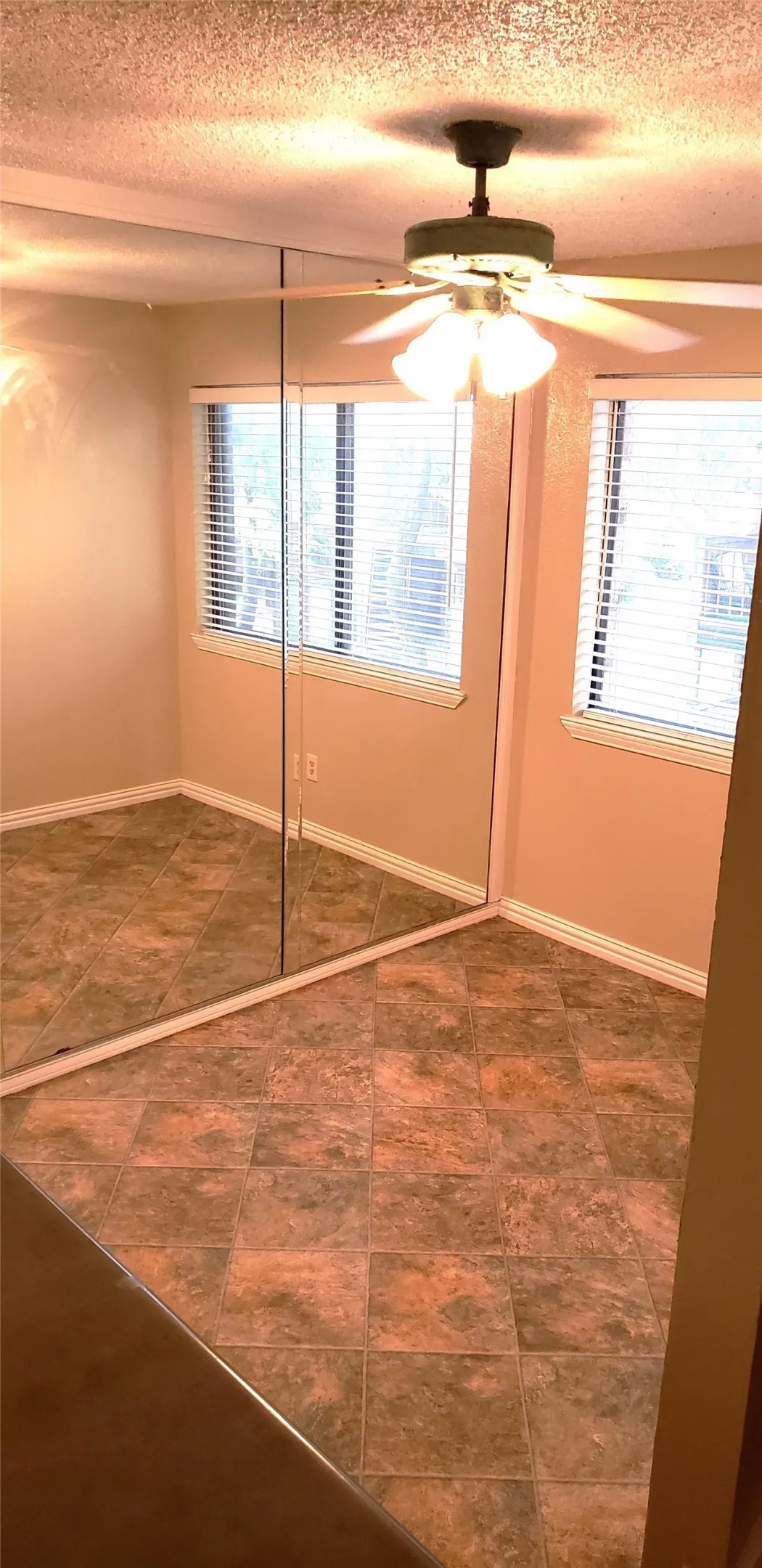 Condominium For Rent in Tarrant County , 2311 Basil Drive C207, Arlington, Texas 76006, 2 Bedroom, 2 Bathroom, Garage spaces, 1,031 Sqft, built in 1981, mls#21294400, Real Estate Agent in Arlington, Homes For Rent in Tarrant county, Homes For Rent in Arlington, Realtor in Arlington Texas, Real Estate Brokerage Independent Realty Texas, Luminita Cordes Realtor
