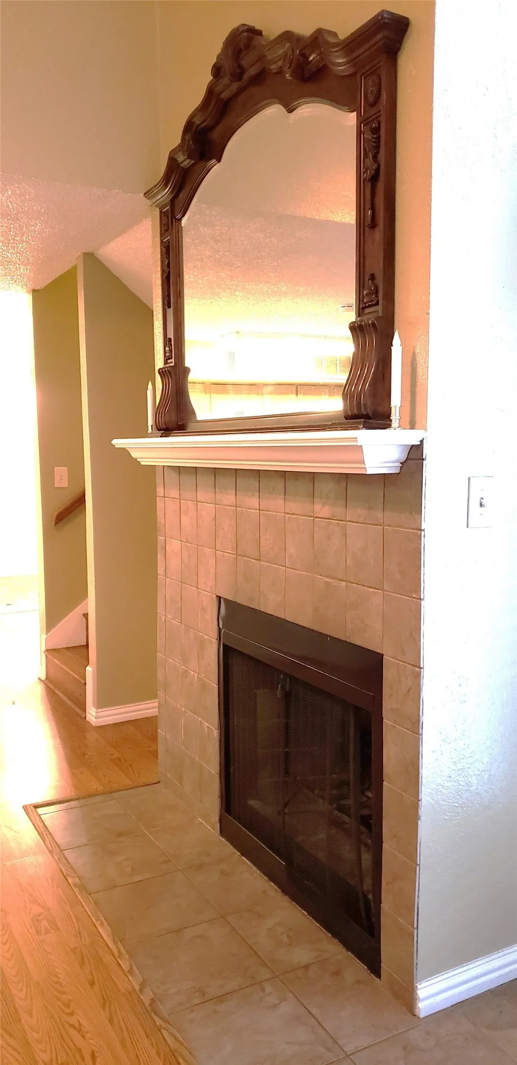 Condominium For Rent in Tarrant County , 2311 Basil Drive C207, Arlington, Texas 76006, 2 Bedroom, 2 Bathroom, Garage spaces, 1,031 Sqft, built in 1981, mls#21294400, Real Estate Agent in Arlington, Homes For Rent in Tarrant county, Homes For Rent in Arlington, Realtor in Arlington Texas, Real Estate Brokerage Independent Realty Texas, Luminita Cordes Realtor