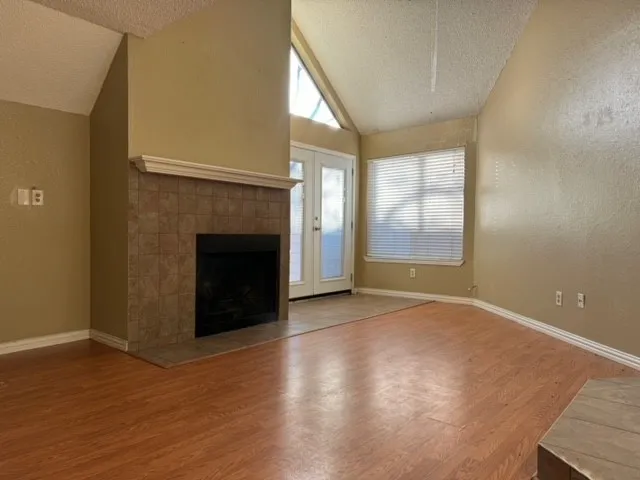 Condominium For Rent in Tarrant County , 2311 Basil Drive C207, Arlington, Texas 76006, 2 Bedroom, 2 Bathroom, Garage spaces, 1,031 Sqft, built in 1981, mls#21294400, Real Estate Agent in Arlington, Homes For Rent in Tarrant county, Homes For Rent in Arlington, Realtor in Arlington Texas, Real Estate Brokerage Independent Realty Texas, Luminita Cordes Realtor