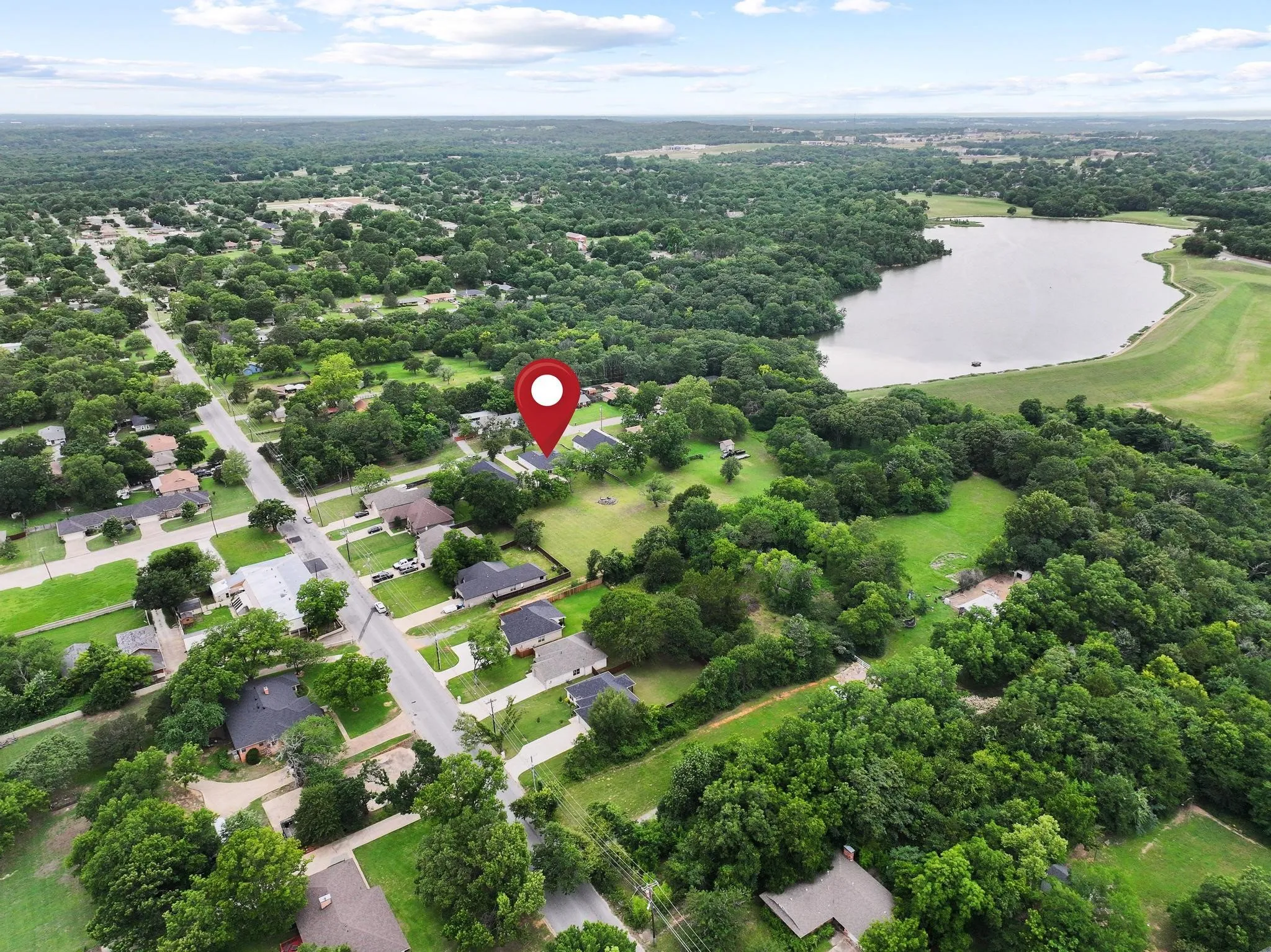Single Family Residence For Sale in Grayson County , 1834 S Park Avenue, Denison, Texas 75020, 3 Bedroom, 2 Bathroom, 2 Garage spaces, 1,972 Sqft, built in 2021, mls#21287886, Real Estate Agent in Denison, Homes For Sale in Grayson county, Homes For Sale in Denison, Realtor in Denison Texas, Real Estate Brokerage Independent Realty Texas, Luminita Cordes Realtor
