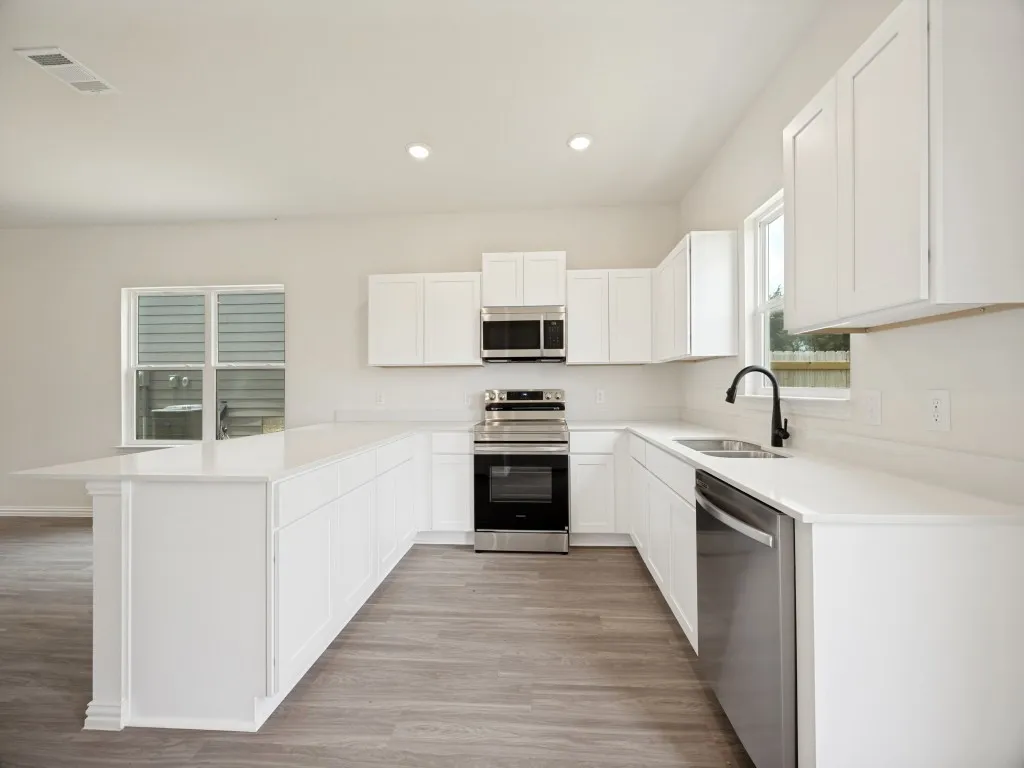 Single Family Residence For Sale in Grayson County , 1409 Steadman, Sherman, Texas 75092, 3 Bedroom, 3 Bathroom, 1 Garage spaces, 1,970 Sqft, built in 2025, mls#21291475, Real Estate Agent in Sherman, Homes For Sale in Grayson county, Homes For Sale in Sherman, Realtor in Sherman Texas, Real Estate Brokerage Independent Realty Texas, Luminita Cordes Realtor