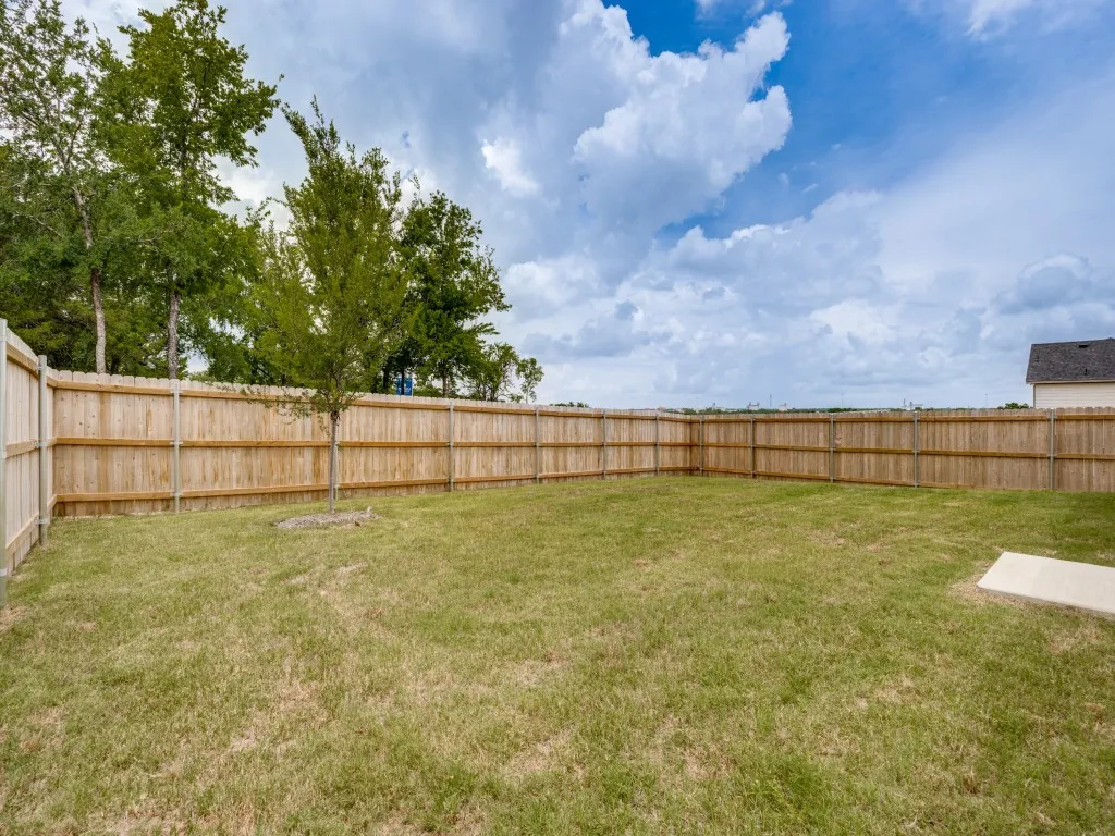 Single Family Residence For Sale in Grayson County , 1409 Steadman, Sherman, Texas 75092, 3 Bedroom, 3 Bathroom, 1 Garage spaces, 1,970 Sqft, built in 2025, mls#21291475, Real Estate Agent in Sherman, Homes For Sale in Grayson county, Homes For Sale in Sherman, Realtor in Sherman Texas, Real Estate Brokerage Independent Realty Texas, Luminita Cordes Realtor