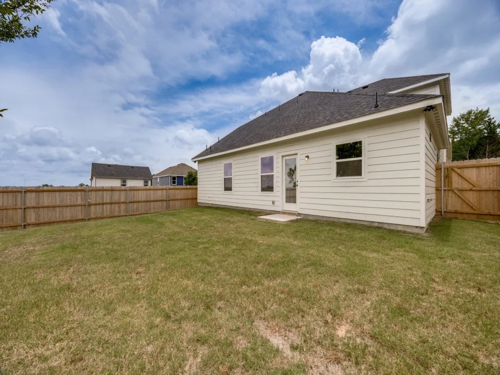 Single Family Residence For Sale in Grayson County , 1409 Steadman, Sherman, Texas 75092, 3 Bedroom, 3 Bathroom, 1 Garage spaces, 1,970 Sqft, built in 2025, mls#21291475, Real Estate Agent in Sherman, Homes For Sale in Grayson county, Homes For Sale in Sherman, Realtor in Sherman Texas, Real Estate Brokerage Independent Realty Texas, Luminita Cordes Realtor