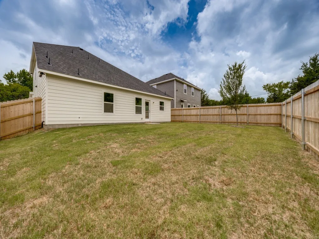 Single Family Residence For Sale in Grayson County , 1409 Steadman, Sherman, Texas 75092, 3 Bedroom, 3 Bathroom, 1 Garage spaces, 1,970 Sqft, built in 2025, mls#21291475, Real Estate Agent in Sherman, Homes For Sale in Grayson county, Homes For Sale in Sherman, Realtor in Sherman Texas, Real Estate Brokerage Independent Realty Texas, Luminita Cordes Realtor
