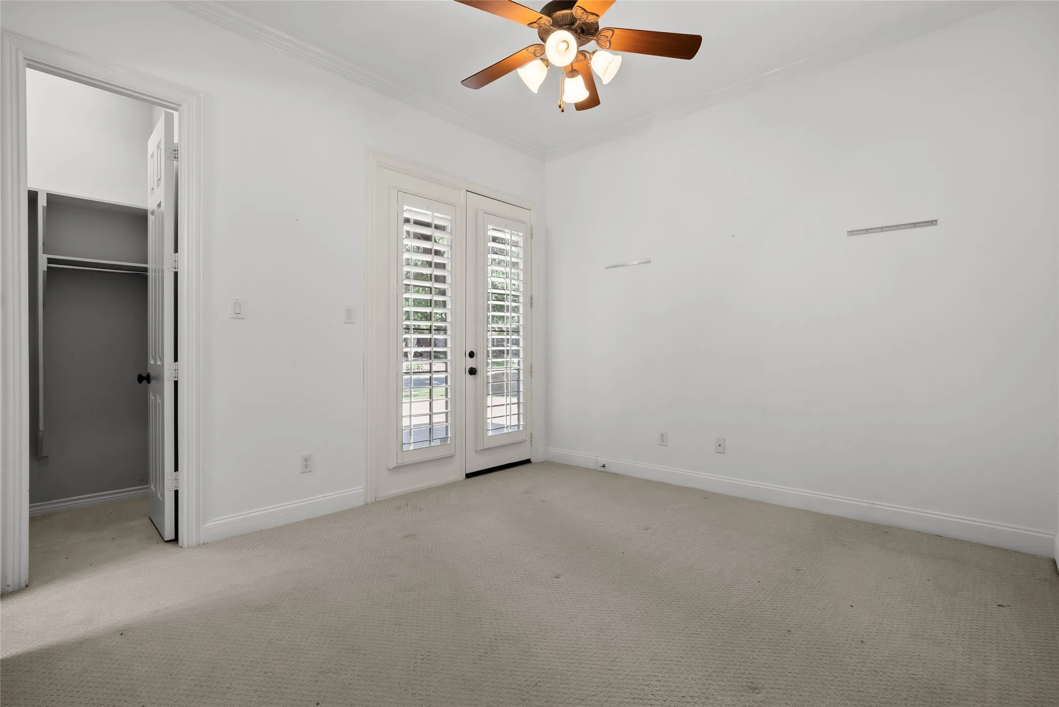 Single Family Residence For Sale in Denton County , 8491 Canyon Crossing, Lantana, Texas 76226, 5 Bedroom, 5 Bathroom, 3 Garage spaces, 4,076 Sqft, built in 2007, mls#21294408, Real Estate Agent in Lantana, Homes For Sale in Denton county, Homes For Sale in Lantana, Realtor in Lantana Texas, Real Estate Brokerage Independent Realty Texas, Luminita Cordes Realtor