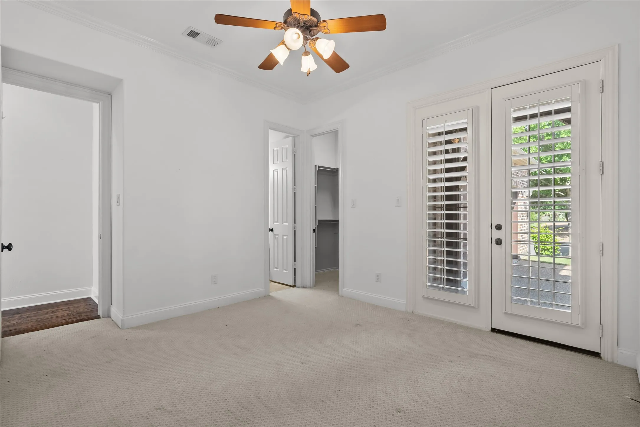 Single Family Residence For Sale in Denton County , 8491 Canyon Crossing, Lantana, Texas 76226, 5 Bedroom, 5 Bathroom, 3 Garage spaces, 4,076 Sqft, built in 2007, mls#21294408, Real Estate Agent in Lantana, Homes For Sale in Denton county, Homes For Sale in Lantana, Realtor in Lantana Texas, Real Estate Brokerage Independent Realty Texas, Luminita Cordes Realtor