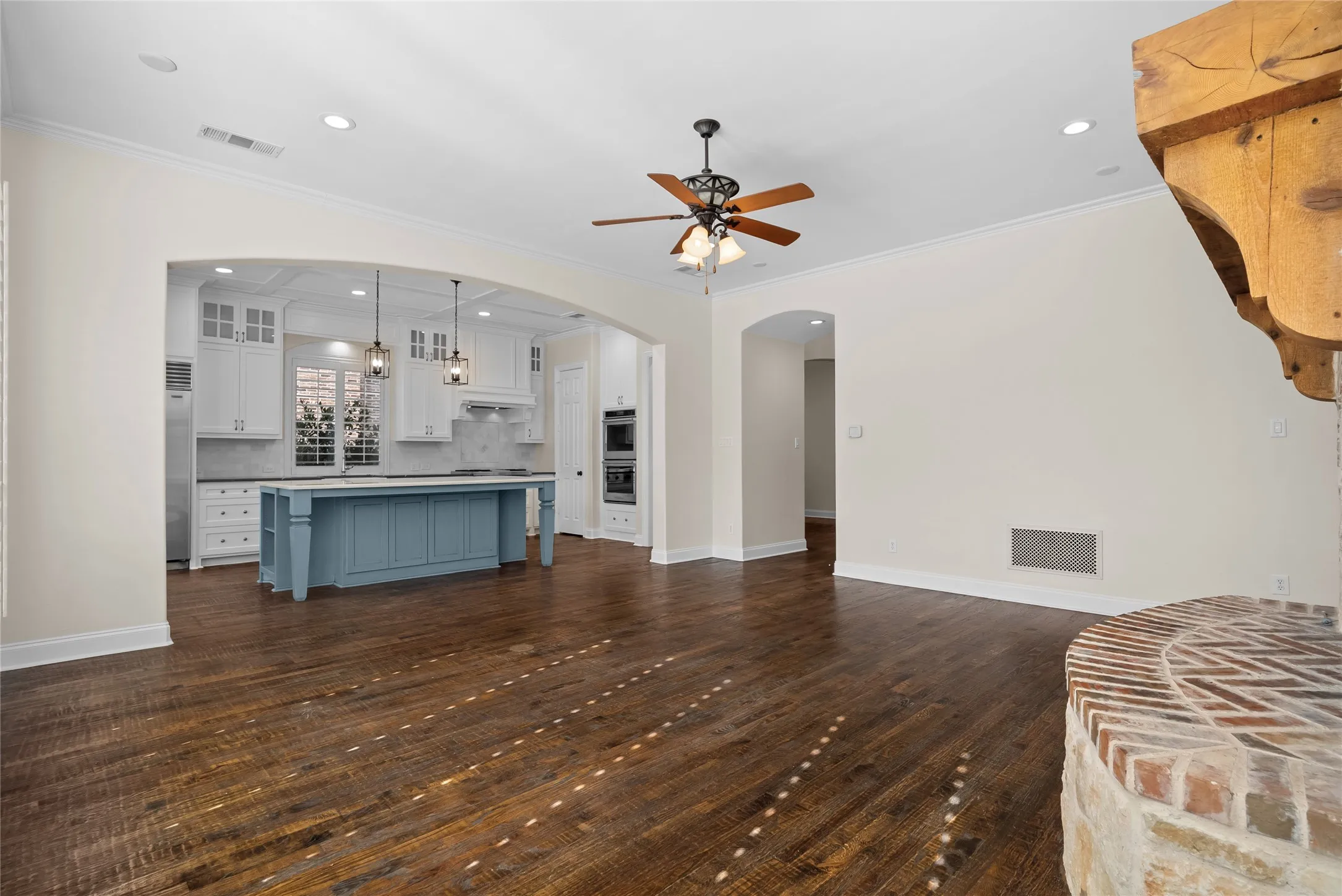 Single Family Residence For Sale in Denton County , 8491 Canyon Crossing, Lantana, Texas 76226, 5 Bedroom, 5 Bathroom, 3 Garage spaces, 4,076 Sqft, built in 2007, mls#21294408, Real Estate Agent in Lantana, Homes For Sale in Denton county, Homes For Sale in Lantana, Realtor in Lantana Texas, Real Estate Brokerage Independent Realty Texas, Luminita Cordes Realtor
