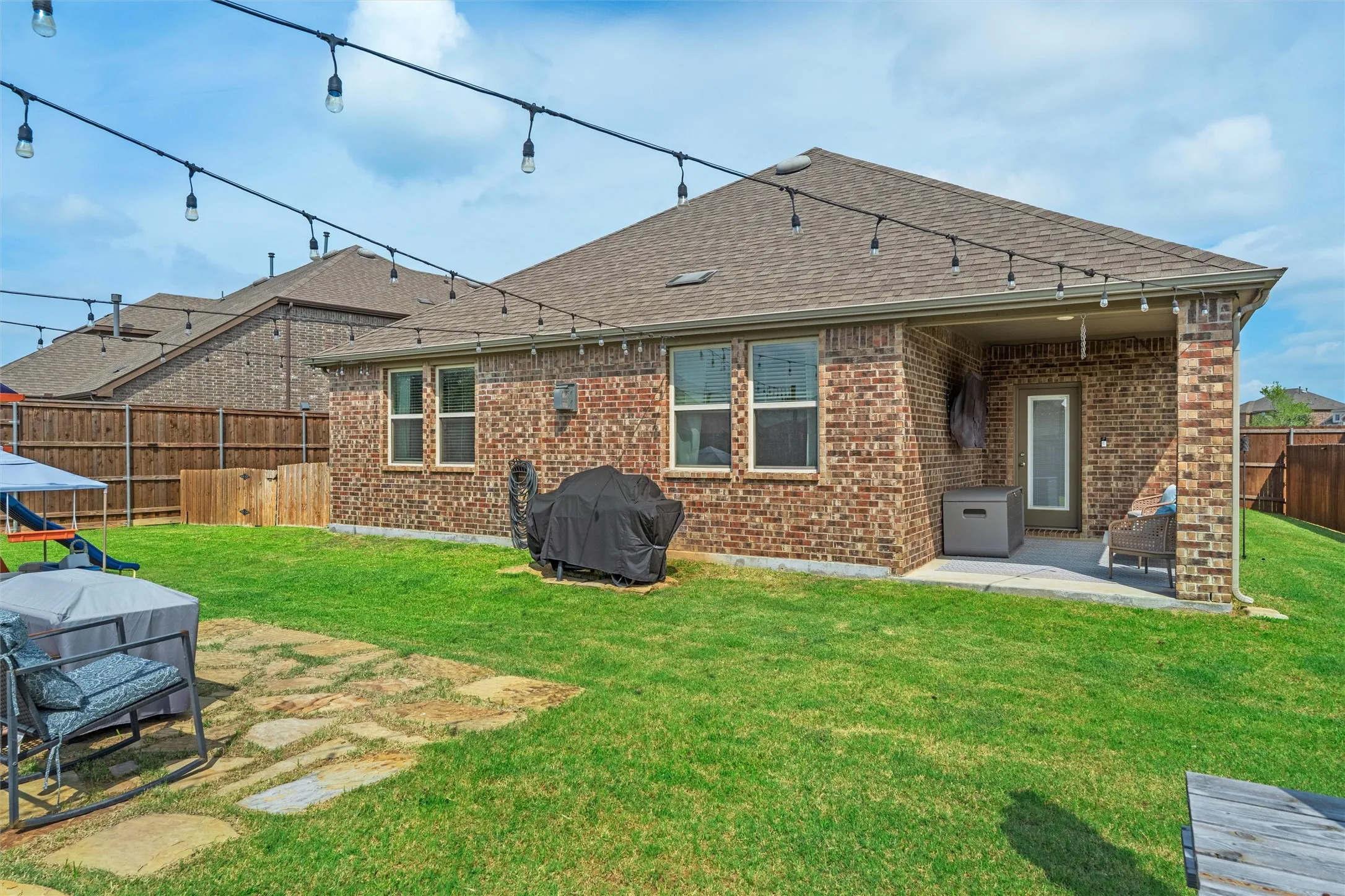 Single Family Residence For Sale in Denton County , 11200 Culberson Drive, Aubrey, Texas 76227, 3 Bedrooms, 2 Bathrooms, 3 Garage spaces, 1,785 Sqft, built in 2020, Price $369,999, mls#21293094, Real Estate Agent in Aubrey, Homes For Sale in Denton county, Homes For Sale in Aubrey, Realtor in Aubrey Texas, Real Estate Brokerage Independent Realty Texas, Luminita Cordes Realtor