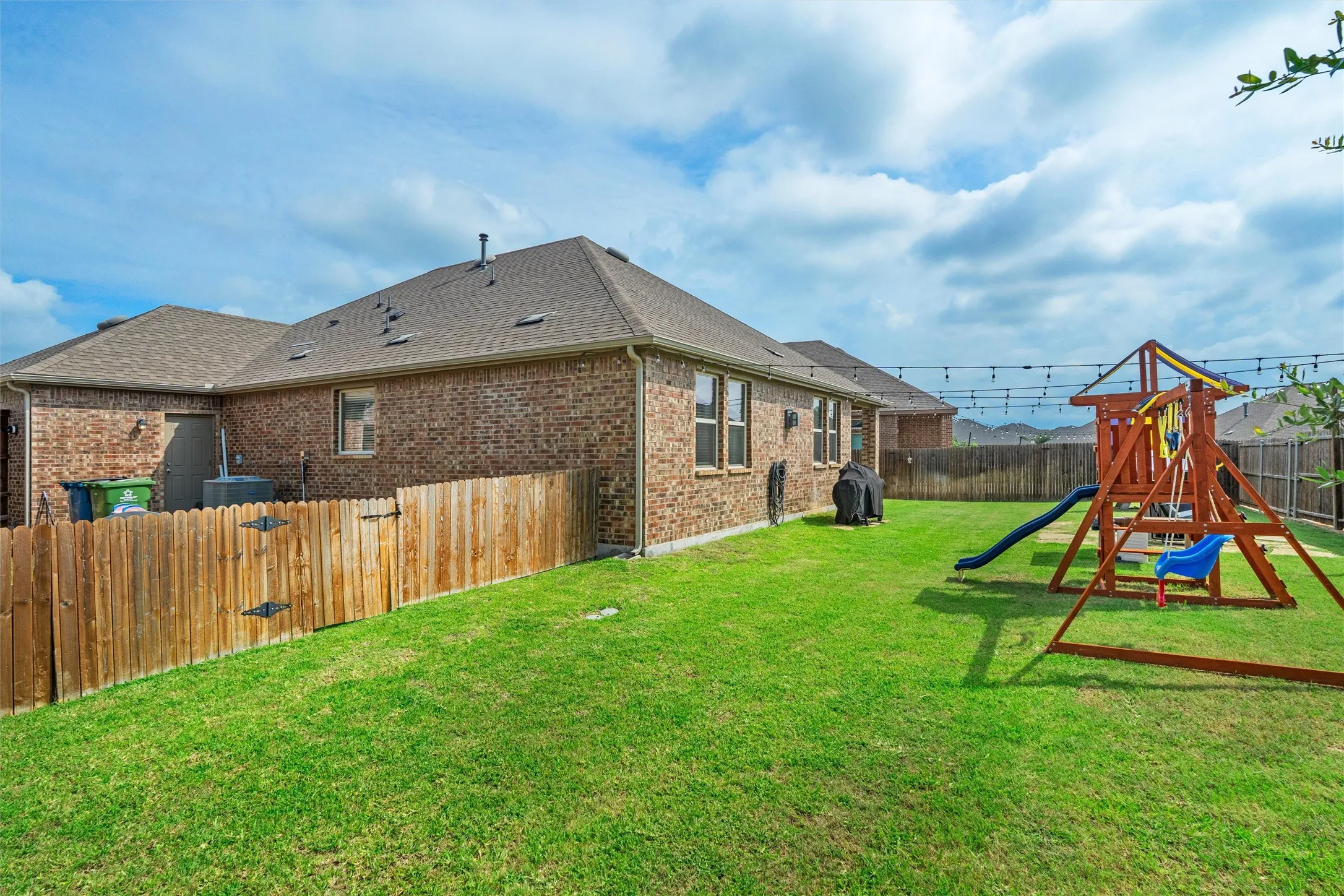 Single Family Residence For Sale in Denton County , 11200 Culberson Drive, Aubrey, Texas 76227, 3 Bedrooms, 2 Bathrooms, 3 Garage spaces, 1,785 Sqft, built in 2020, Price $369,999, mls#21293094, Real Estate Agent in Aubrey, Homes For Sale in Denton county, Homes For Sale in Aubrey, Realtor in Aubrey Texas, Real Estate Brokerage Independent Realty Texas, Luminita Cordes Realtor