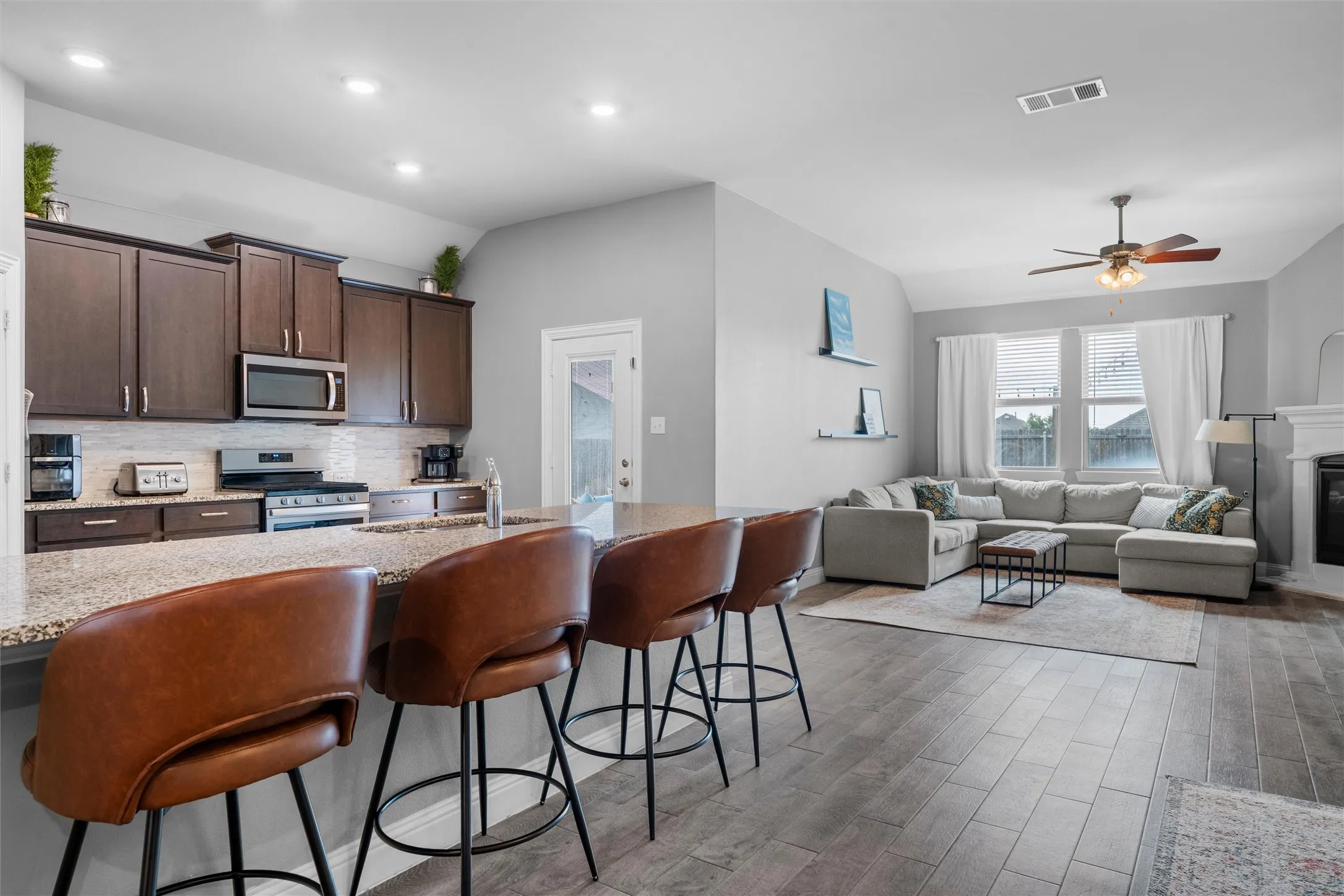 Single Family Residence For Sale in Denton County , 11200 Culberson Drive, Aubrey, Texas 76227, 3 Bedrooms, 2 Bathrooms, 3 Garage spaces, 1,785 Sqft, built in 2020, Price $369,999, mls#21293094, Real Estate Agent in Aubrey, Homes For Sale in Denton county, Homes For Sale in Aubrey, Realtor in Aubrey Texas, Real Estate Brokerage Independent Realty Texas, Luminita Cordes Realtor