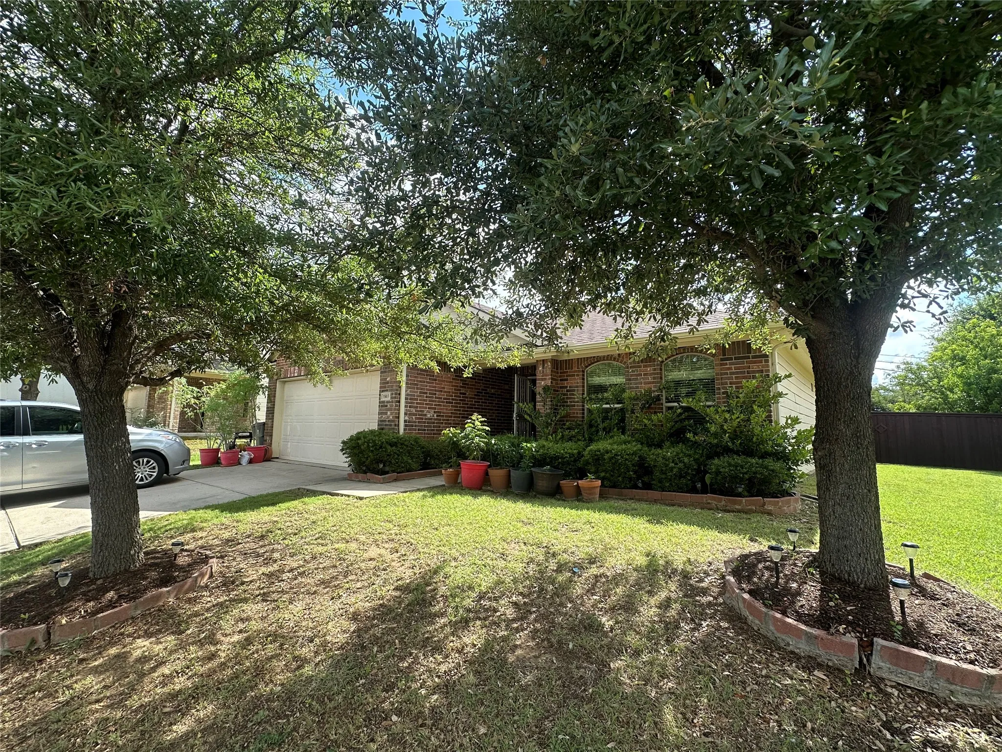 Single Family Residence For Rent in Dallas County , 1803 Sea Gull Drive, Dallas, Texas 75051, 3 Bedroom, 2 Bathroom, 2 Garage spaces, 1,816 Sqft, built in 2012, mls#21294421, Real Estate Agent in Dallas, Homes For Rent in Dallas county, Homes For Rent in Dallas, Realtor in Dallas Texas, Real Estate Brokerage Independent Realty Texas, Luminita Cordes Realtor