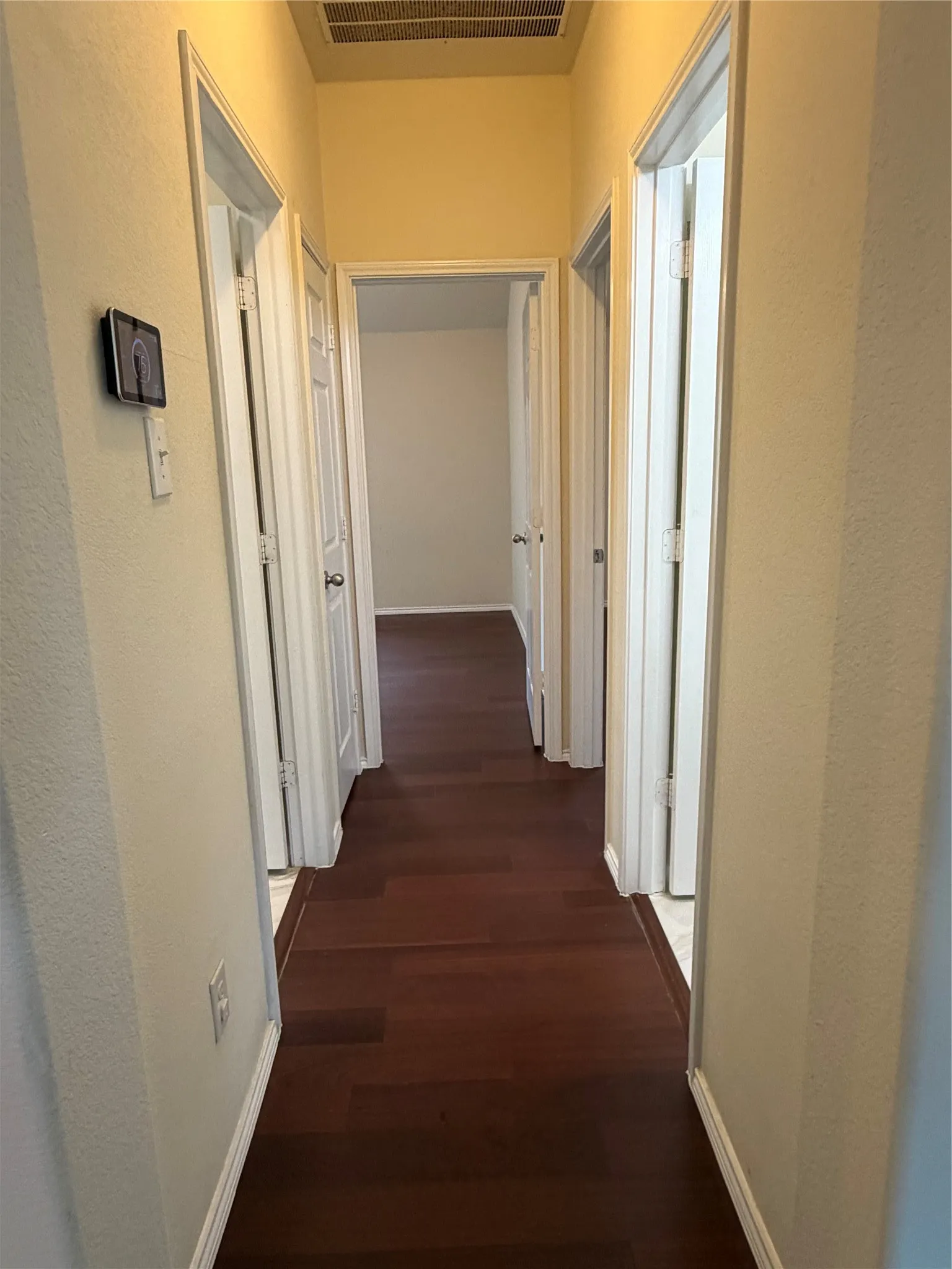 Single Family Residence For Rent in Dallas County , 1803 Sea Gull Drive, Dallas, Texas 75051, 3 Bedroom, 2 Bathroom, 2 Garage spaces, 1,816 Sqft, built in 2012, mls#21294421, Real Estate Agent in Dallas, Homes For Rent in Dallas county, Homes For Rent in Dallas, Realtor in Dallas Texas, Real Estate Brokerage Independent Realty Texas, Luminita Cordes Realtor