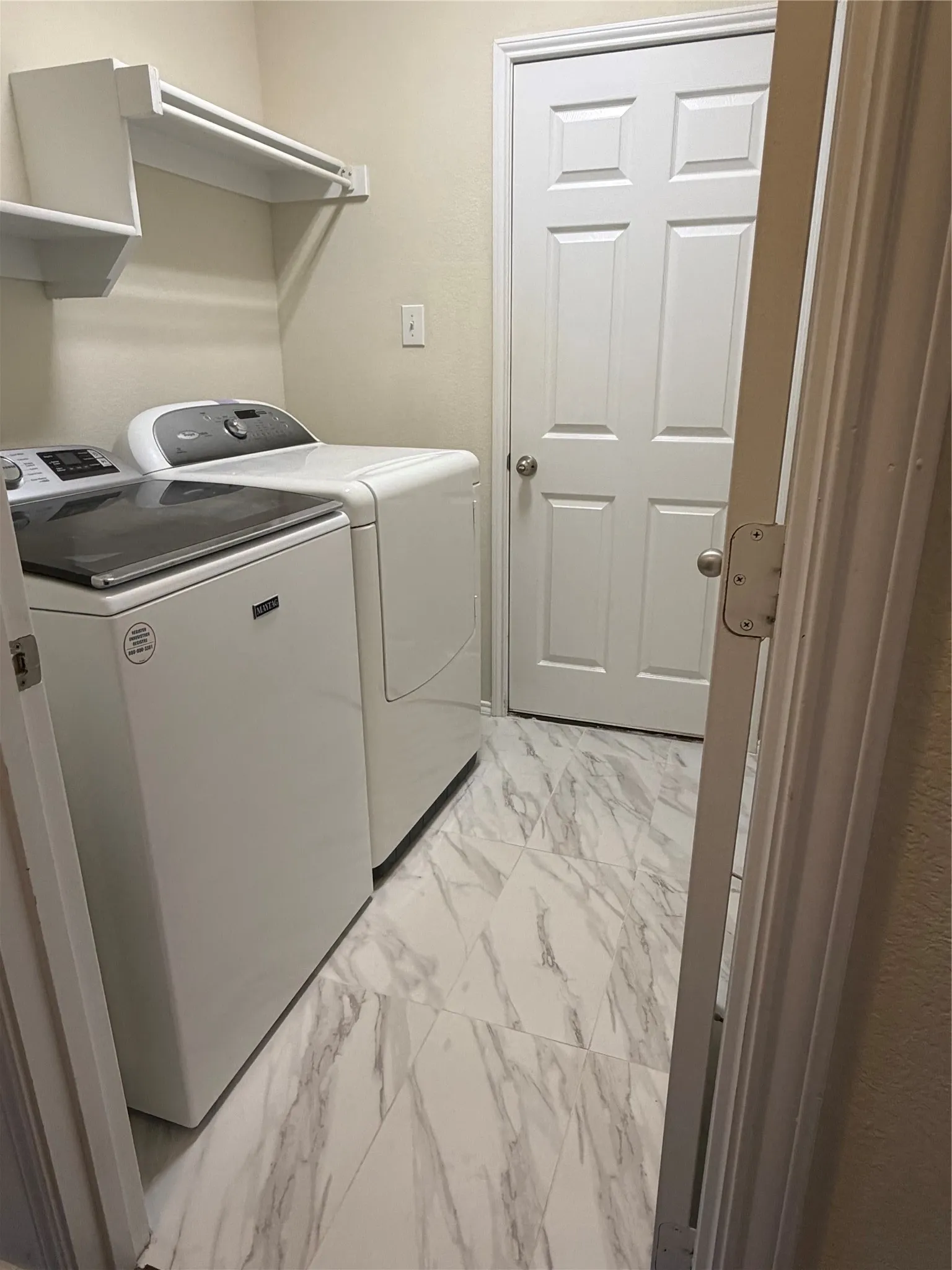 Single Family Residence For Rent in Dallas County , 1803 Sea Gull Drive, Dallas, Texas 75051, 3 Bedroom, 2 Bathroom, 2 Garage spaces, 1,816 Sqft, built in 2012, mls#21294421, Real Estate Agent in Dallas, Homes For Rent in Dallas county, Homes For Rent in Dallas, Realtor in Dallas Texas, Real Estate Brokerage Independent Realty Texas, Luminita Cordes Realtor