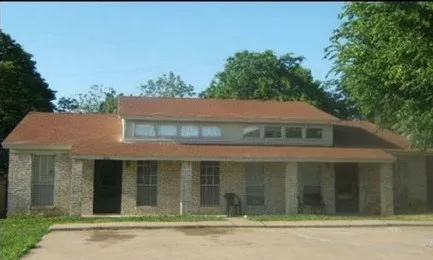 Duplex For Rent in Tarrant County , 1037 Southmoor Drive, Arlington, Texas 76010, 2 Bedroom, 1 Bathroom, Garage spaces, 1,855 Sqft, built in 1979, mls#21294428, Real Estate Agent in Arlington, Homes For Rent in Tarrant county, Homes For Rent in Arlington, Realtor in Arlington Texas, Real Estate Brokerage Independent Realty Texas, Luminita Cordes Realtor