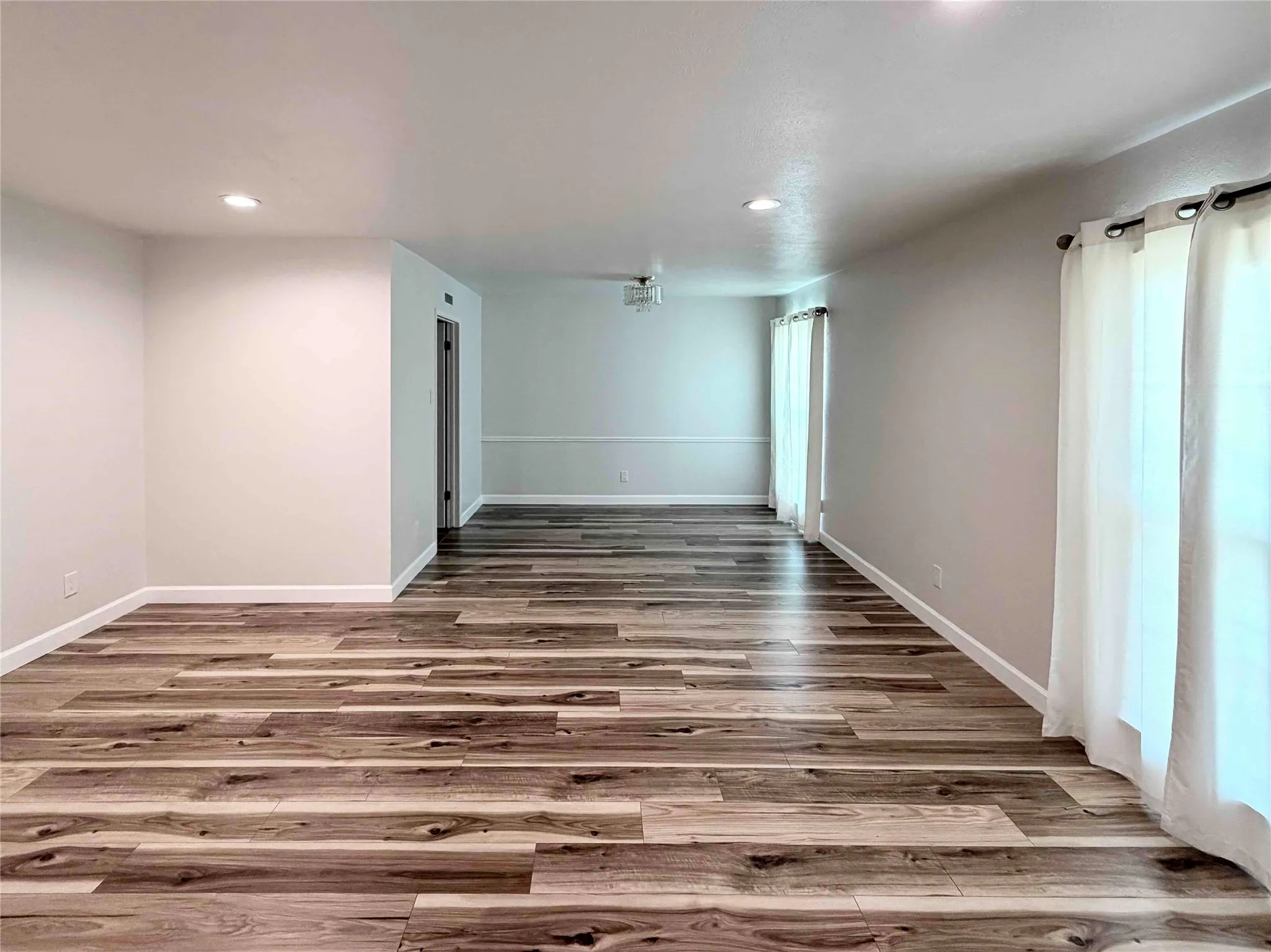 Single Family Residence For Rent in Dallas County , 2917 Esquire Lane, Garland, Texas 75044, 3 Bedroom, 2 Bathroom, 2 Garage spaces, 1,895 Sqft, built in 1979, mls#21280182, Real Estate Agent in Garland, Homes For Rent in Dallas county, Homes For Rent in Garland, Realtor in Garland Texas, Real Estate Brokerage Independent Realty Texas, Luminita Cordes Realtor