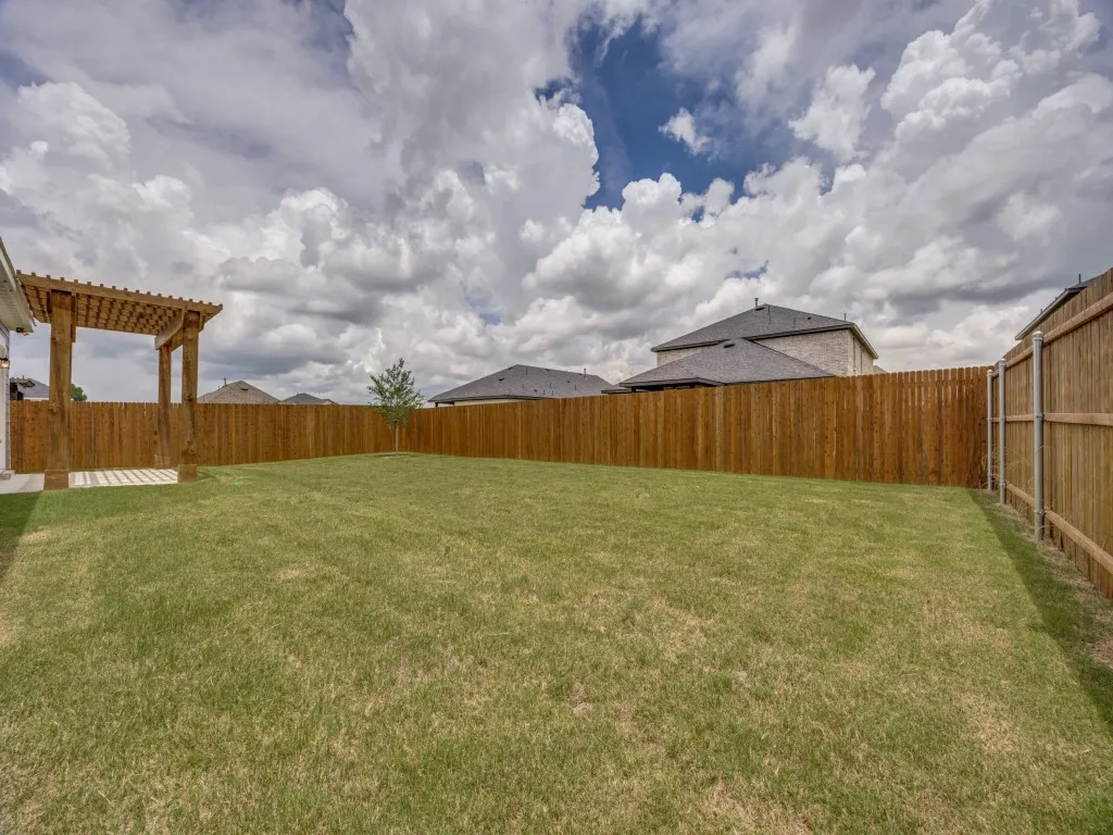 Single Family Residence For Sale in Grayson County , 2411 Stonebriar Lane, Sherman, Texas 75092, 4 Bedroom, 2 Bathroom, 2 Garage spaces, 1,841 Sqft, built in 2025, mls#21294420, Real Estate Agent in Sherman, Homes For Sale in Grayson county, Homes For Sale in Sherman, Realtor in Sherman Texas, Real Estate Brokerage Independent Realty Texas, Luminita Cordes Realtor